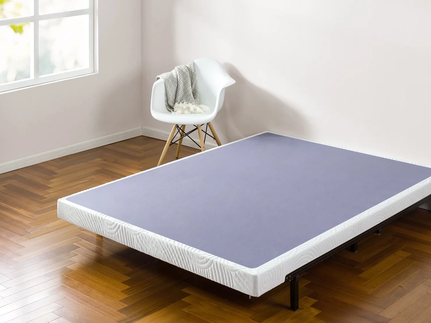 Zinus 4" Metal Box Spring with Wood Slats, Mattress Foundation, King