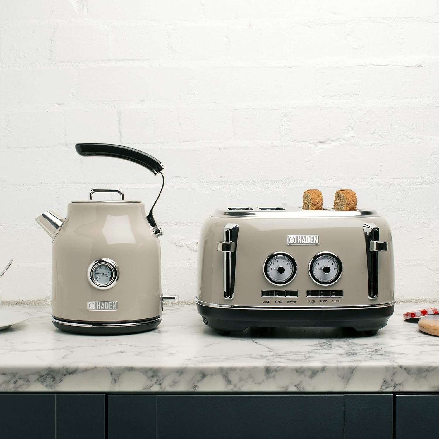 Haden Dorset Stainless Steel Auto Shut Off Electric Tea Kettle with Dorset Stainless Steel Wide Slot Toaster 4 Slice, Beige/Putty