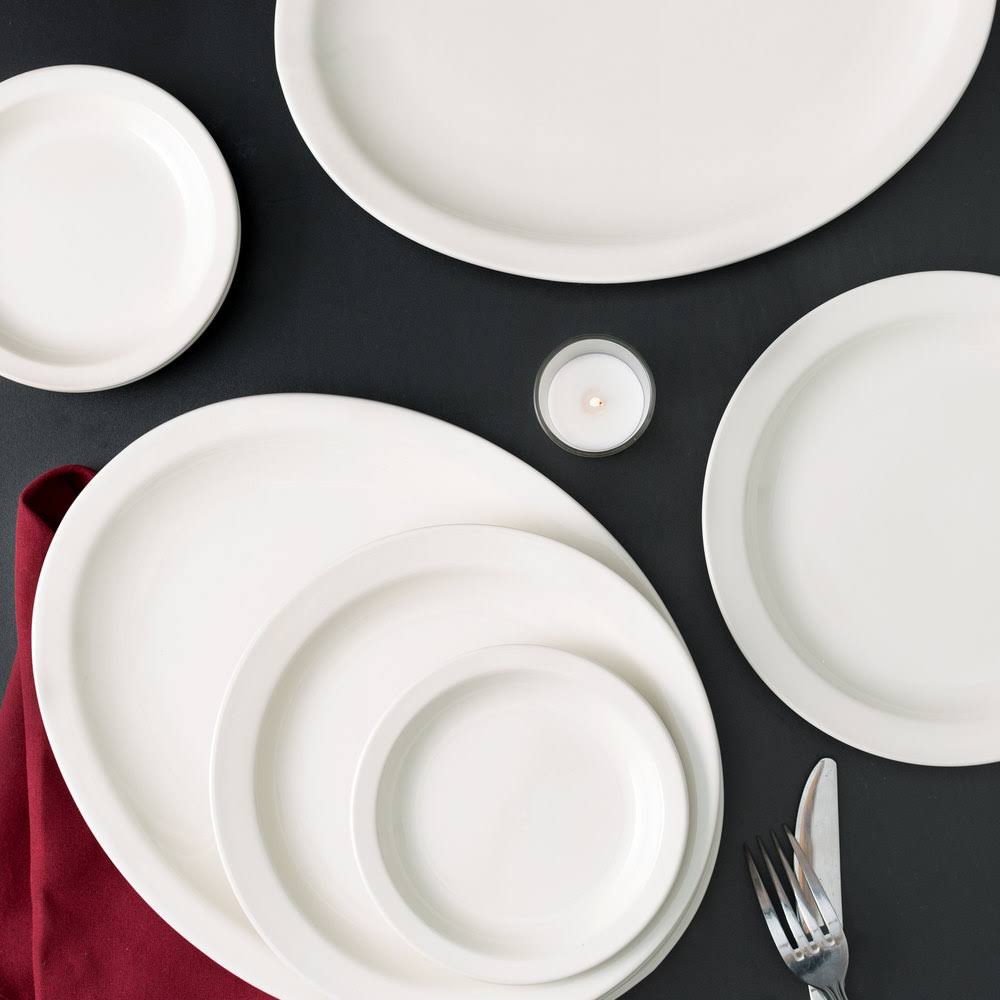Choice 8 1/4x22 Ivory (American White) Narrow Rim Stoneware Plate - 36/Case