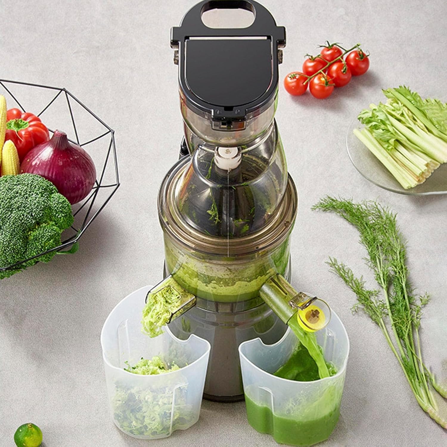 Electricity Juicer Machines Juice Separation, Small Home Portable Multifunctional Fruit and Vegetable Juicer,360-Degree Spiral Squeezing Juice is More Delicate