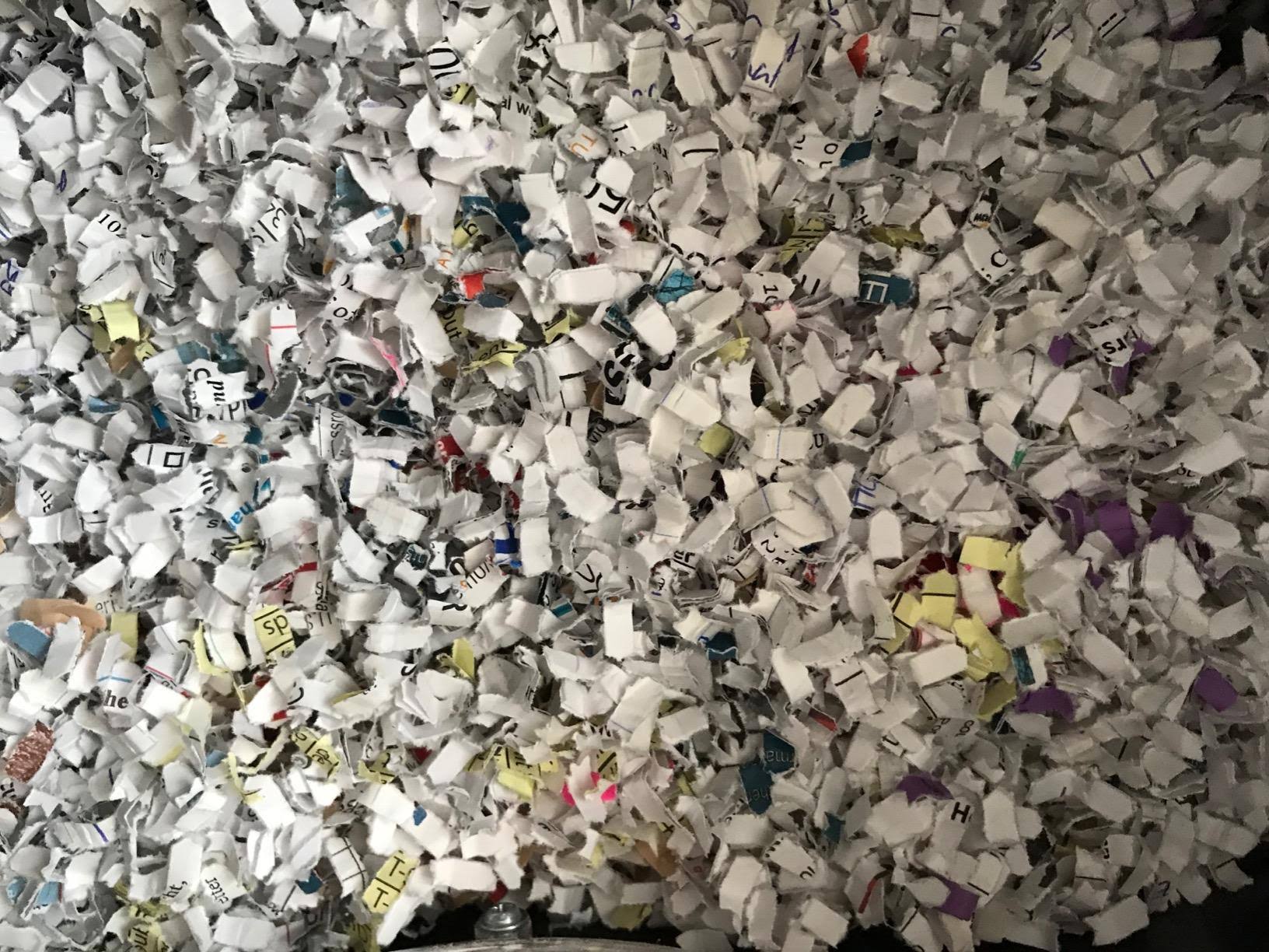 Aurora AU650MA High-Security 6-Sheet Micro-Cut Paper Credit Card Shredder