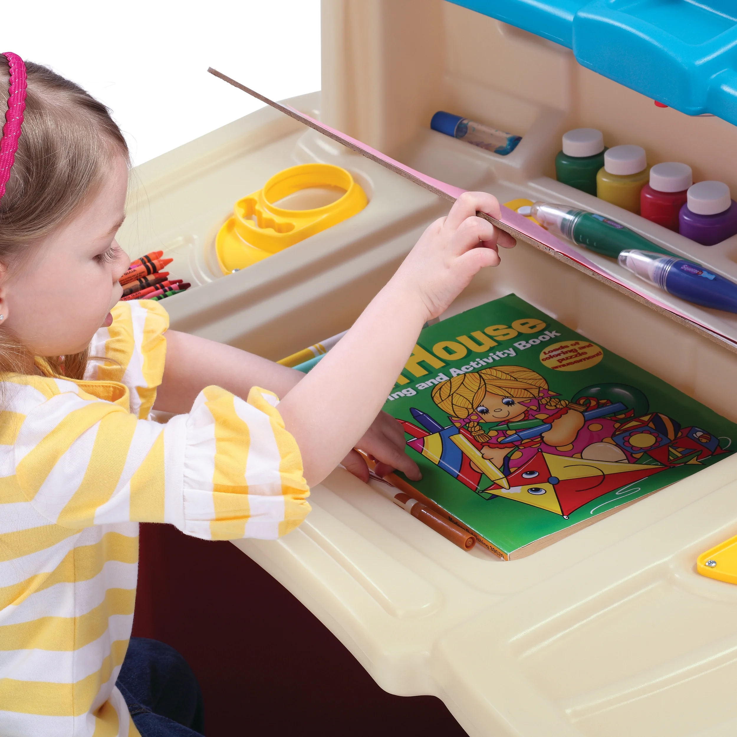 Step2 Deluxe Art Master Desk Plastic Kids Activity Center and Table