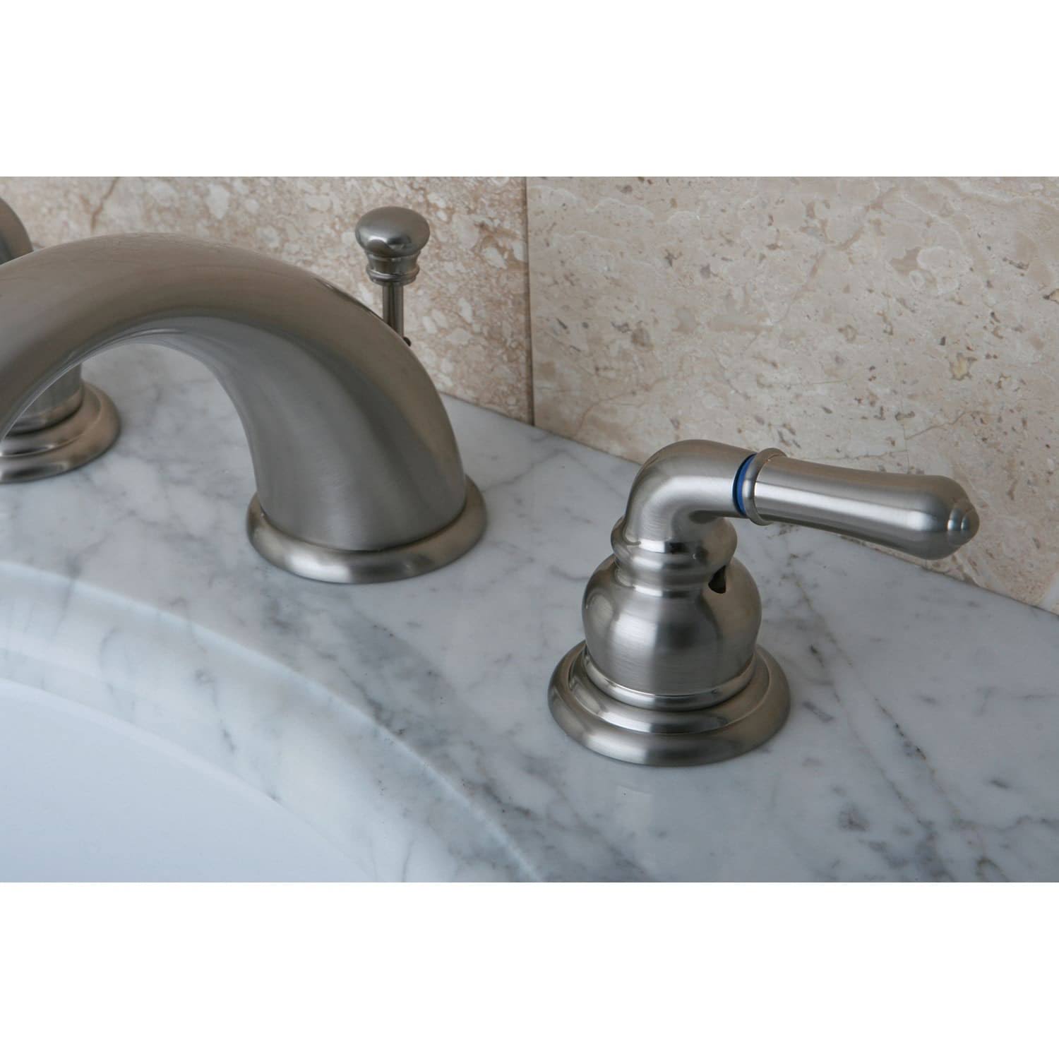 Magellan 8 in. Widespread Bathroom Faucet - Polished Chrome/Polished Brass QKB964