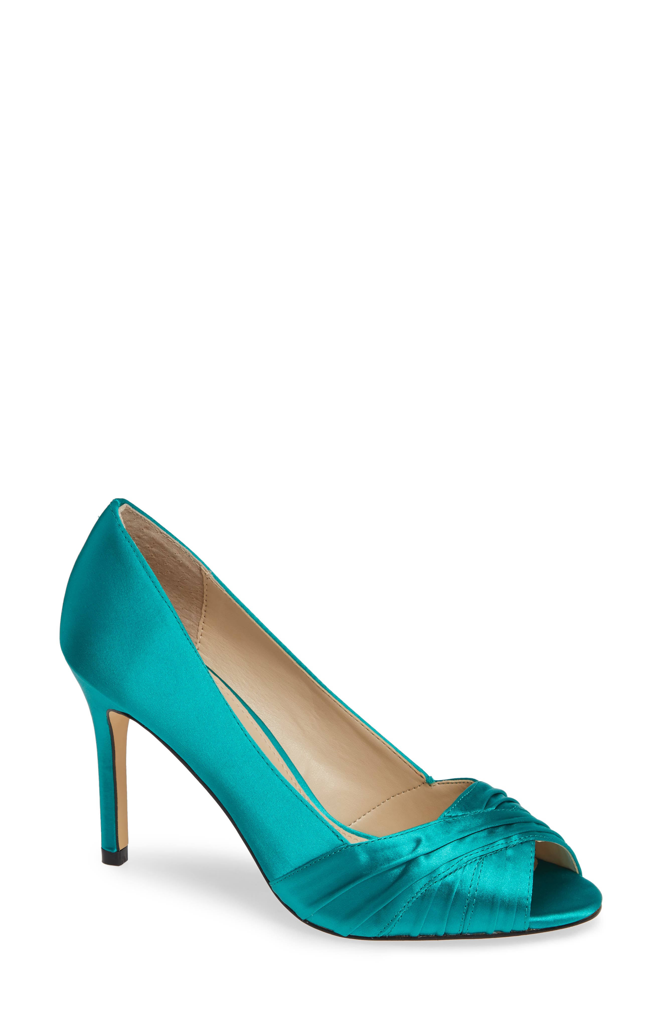 Nina Rhiyana Pump Oasis Satin