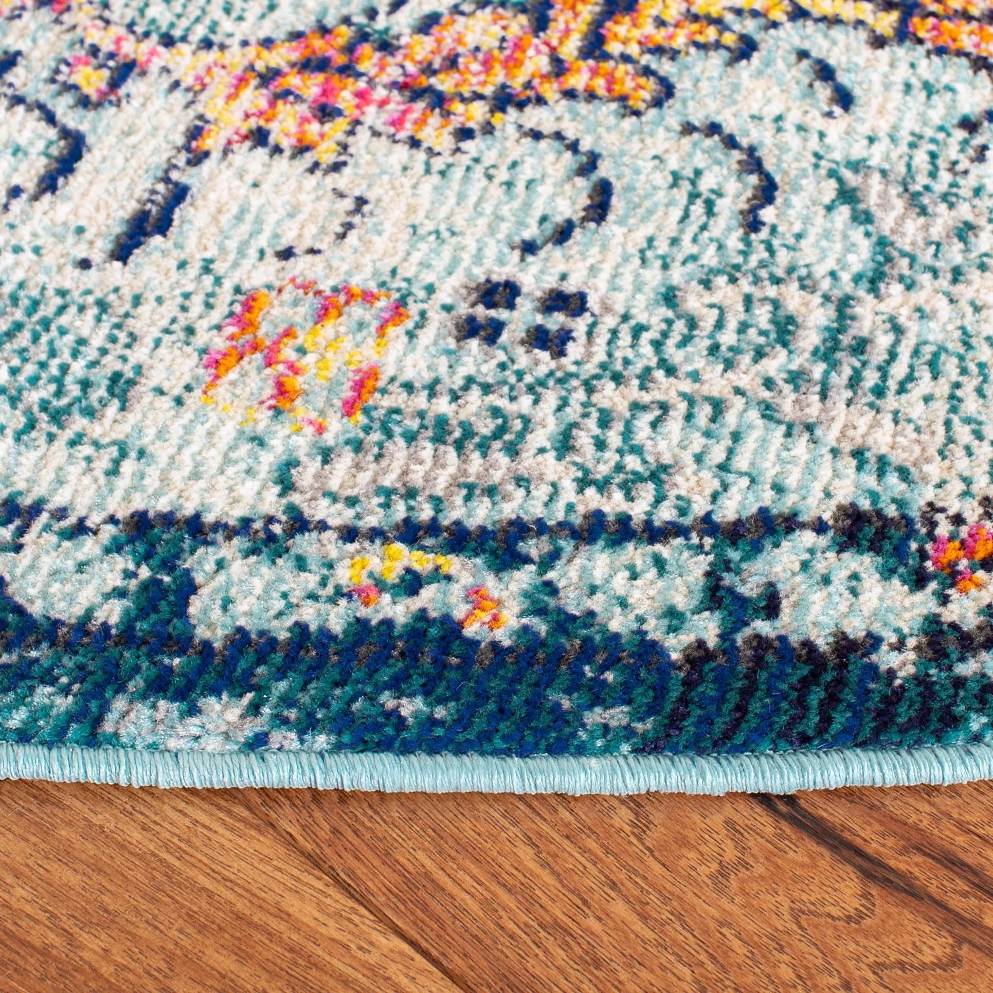 SAFAVIEH Madison Joandra Vintage Floral Area Rug, Navy/Light Blue, 11' x 11' Round