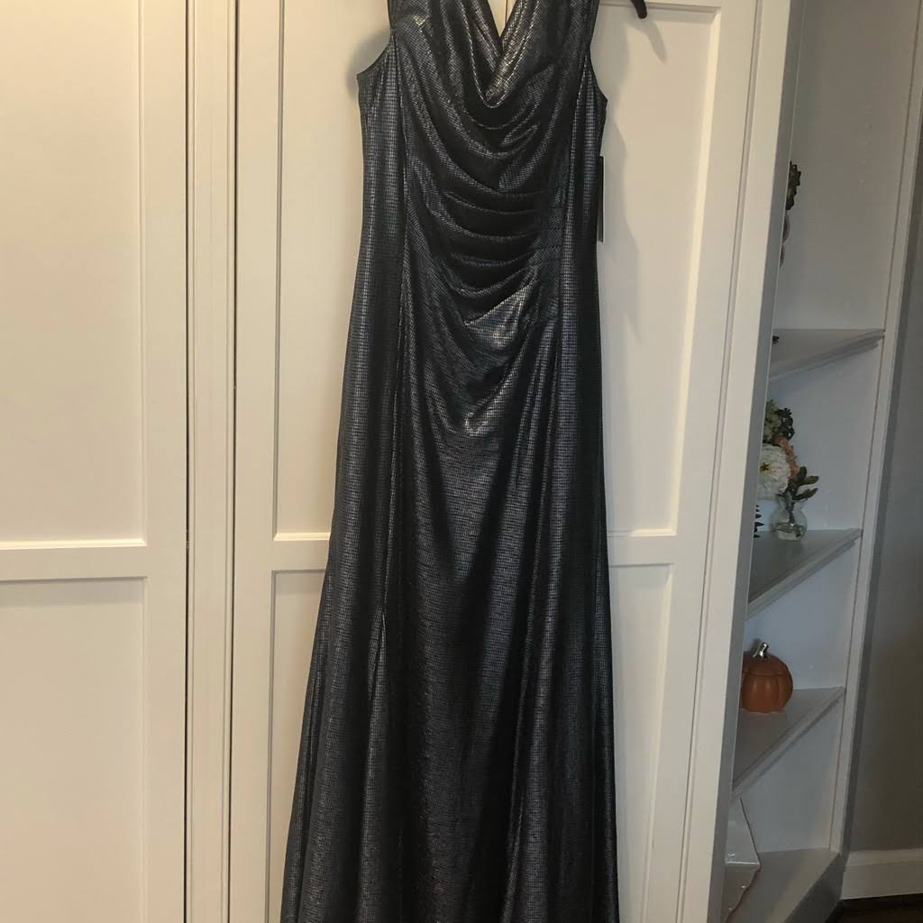 Tahari ASL Long Cap-Sleeve Metallic Knit Gown - 8