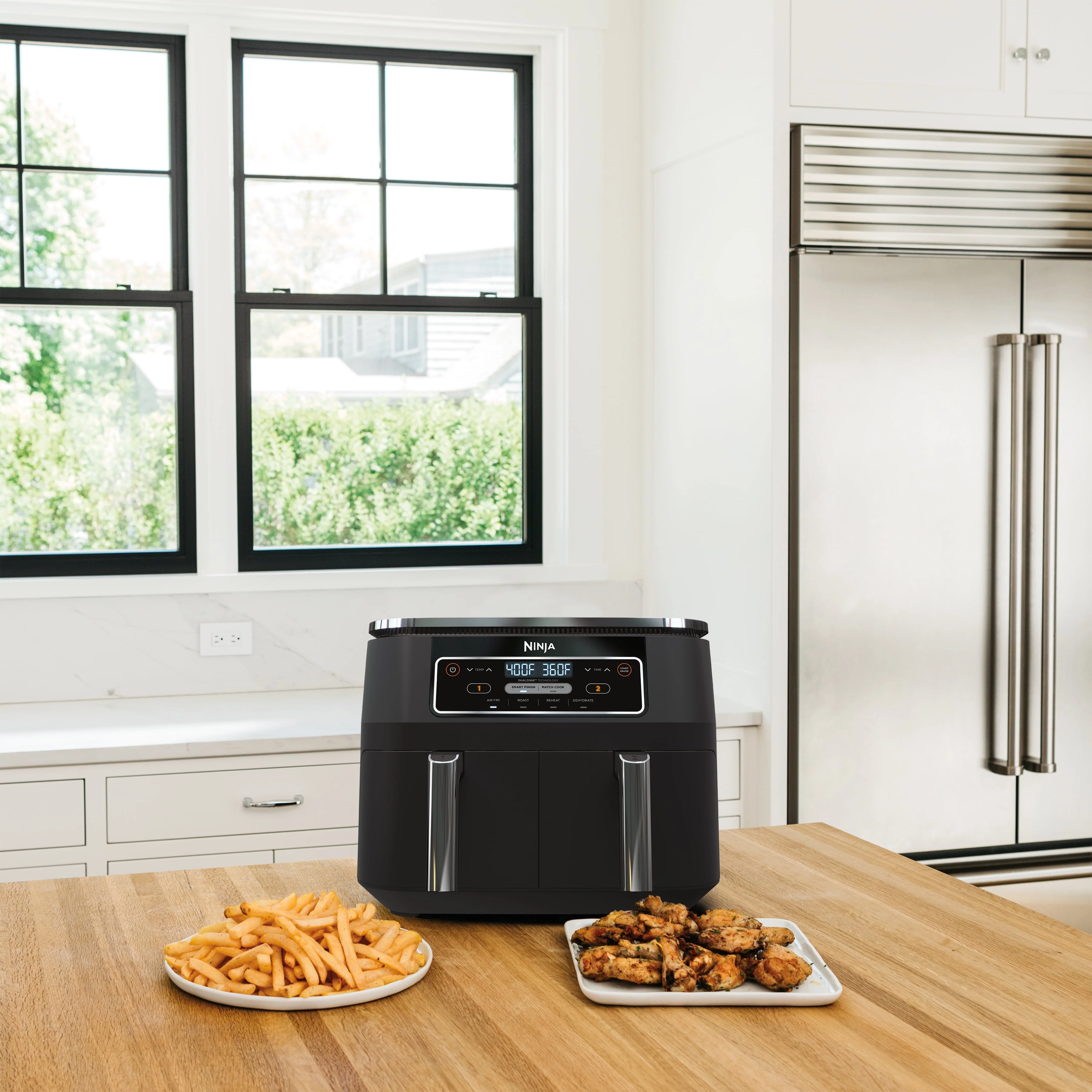 Ninja庐 Foodi庐 4-in-1 8-Quart. 2-Basket Air Fryer with DualZone Technology- Air Fry, Roast, & More DZ100