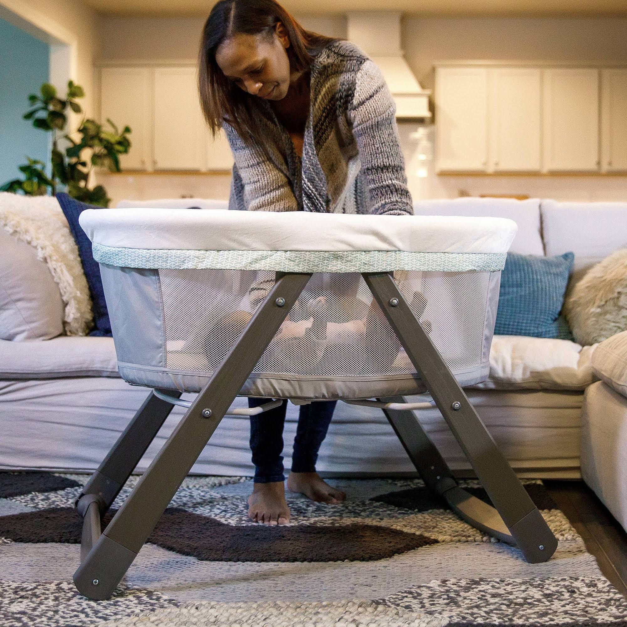 Ingenuity 11913 - Foldaway Rocking Wood Bassinet Wallace