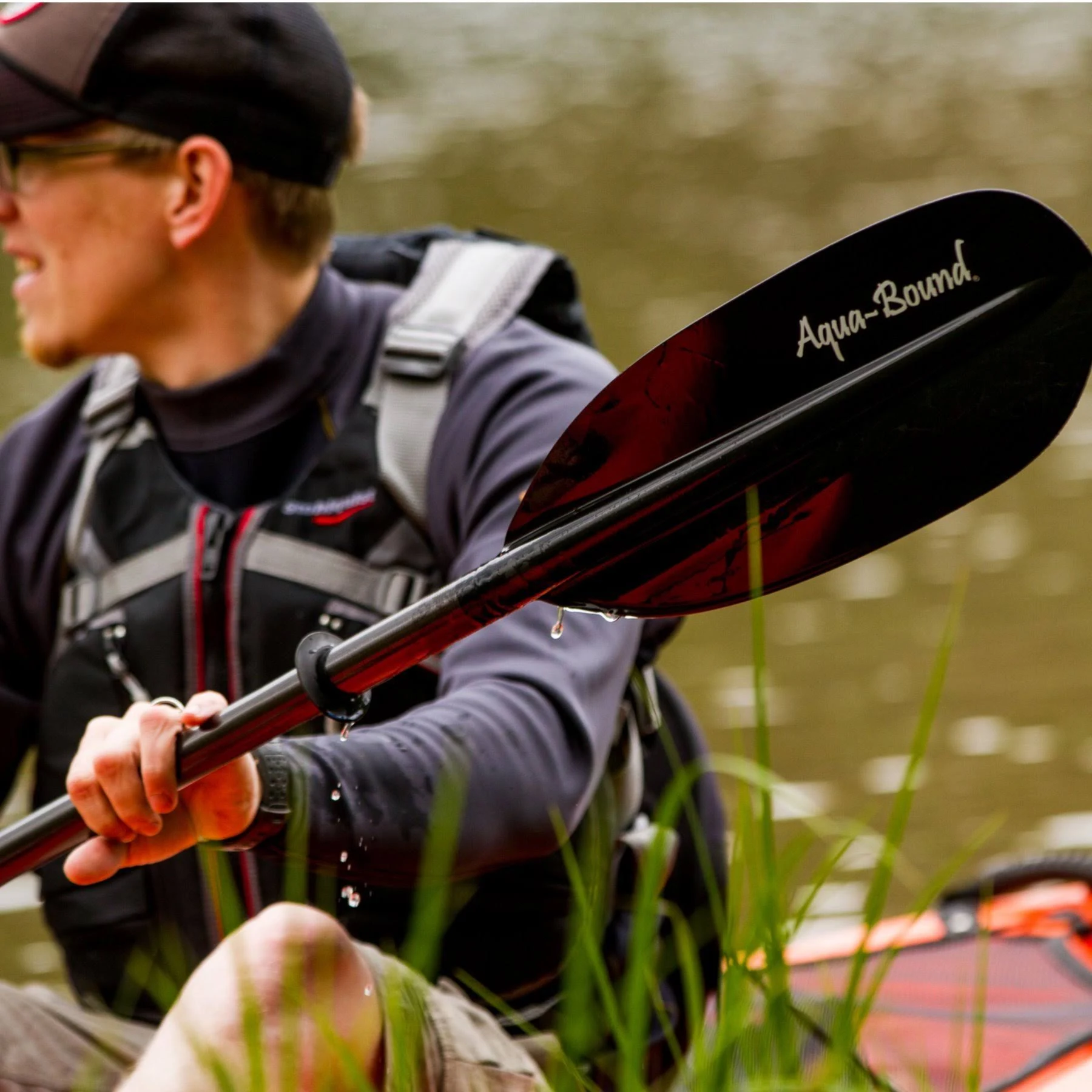 Aqua-Bound Sting Ray Carbon Kayak Paddle, 4-Piece, Snap-Button - Black