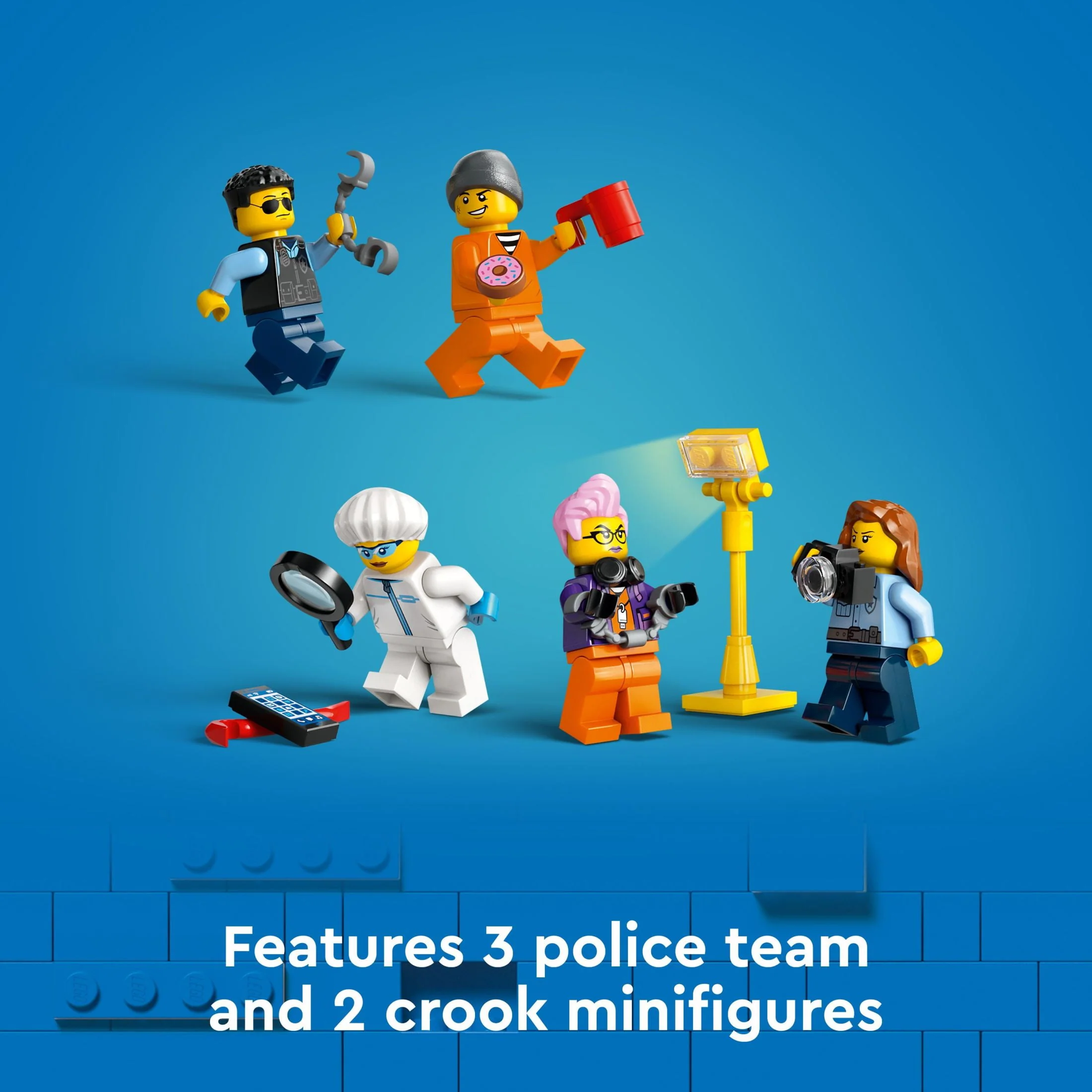 LEGO City Police Mobile Crime Lab Truck Toy, Pretend Play Police Toy, Includes Quad Bike, 2 Officers, 1 Scientist and 2 Crook Minifigures, Police Truck Toy for Kids Ages 7 Plus, 60418