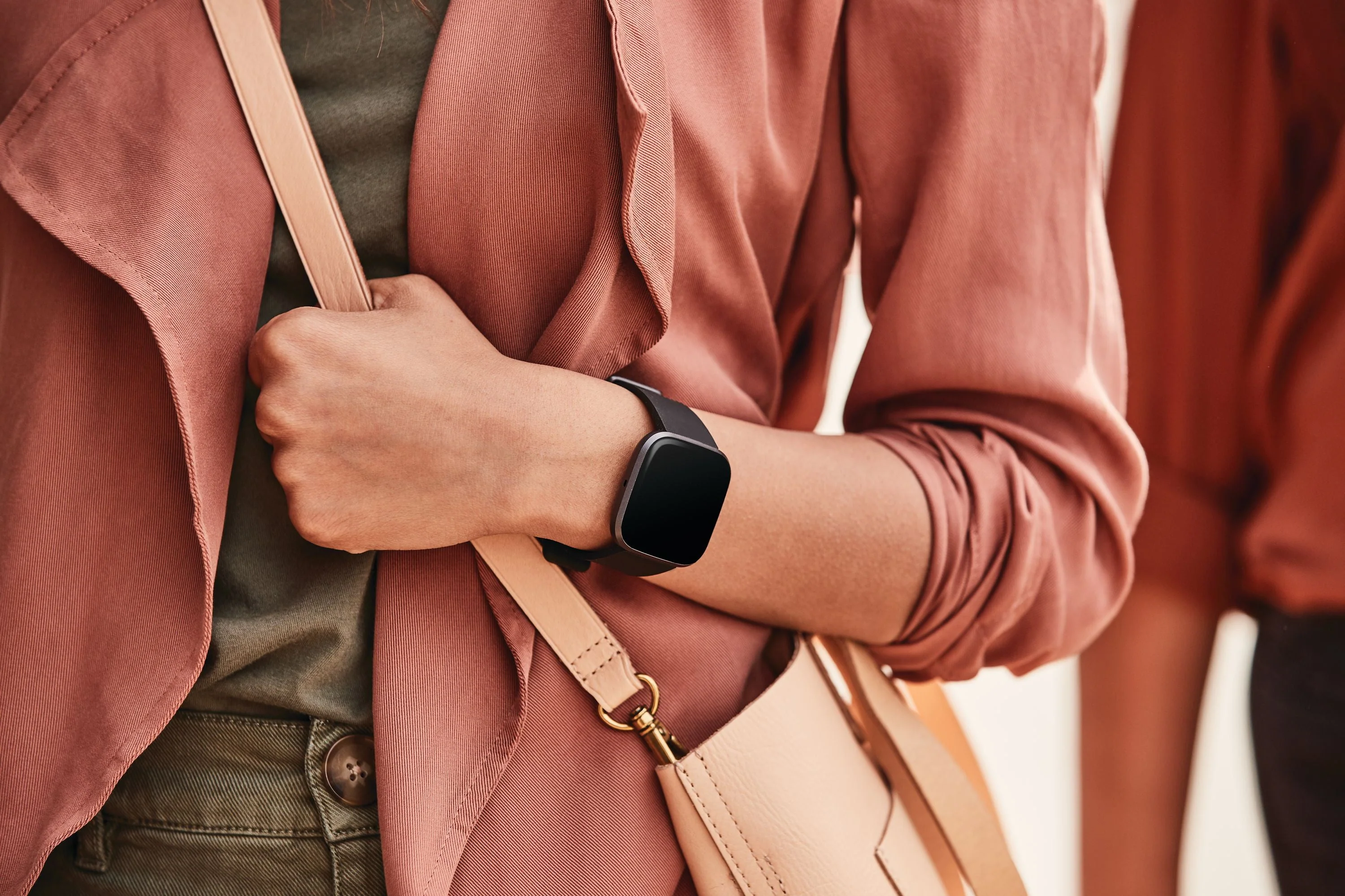 Fitbit Versa 2 Health & Fitness Smartwatch - Black/Carbon Aluminum