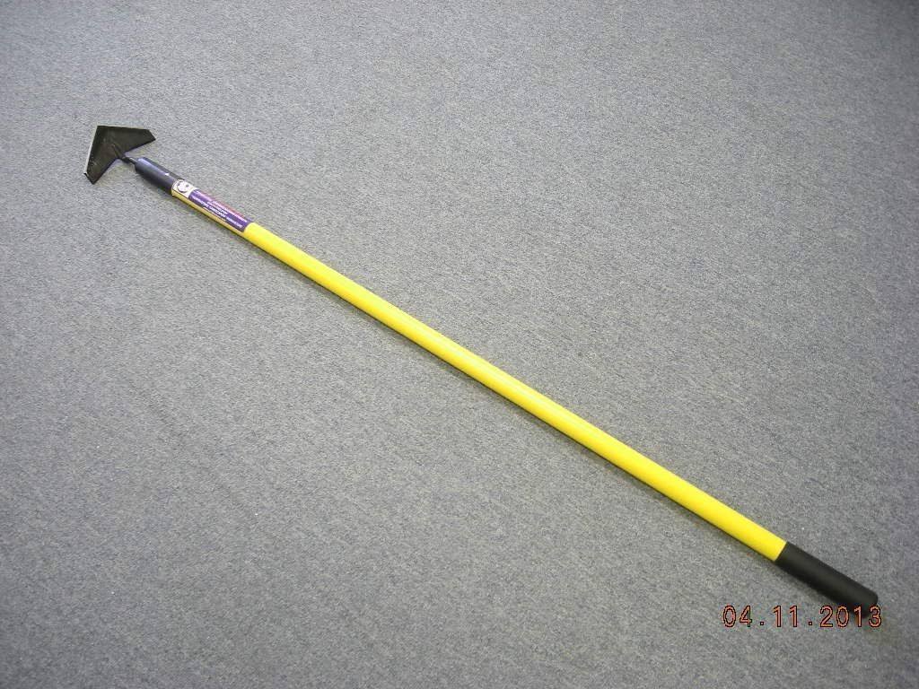 Forgecaft USA Winged Weeding Hoe- Classic Triangle Weeding Hoe CR8131F