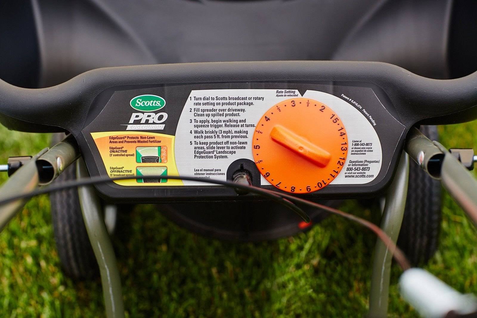 Scotts Edge Guard Pro Broadcast Spreader, 15000 sq. ft