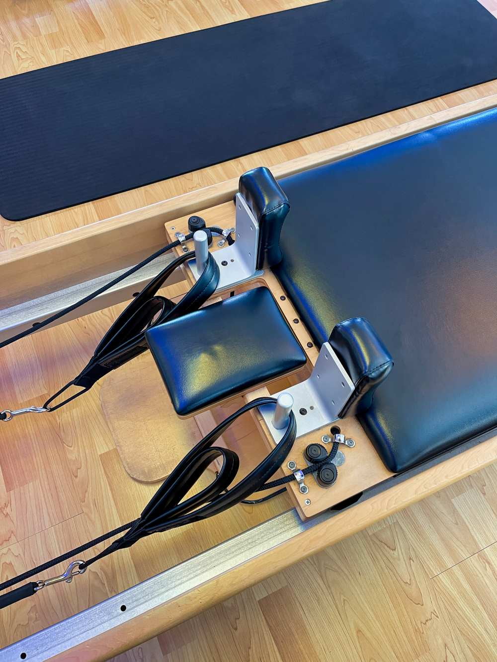 Foldable Wood Pilates Reformer Machine - The Zous Advanced from PersonalHour