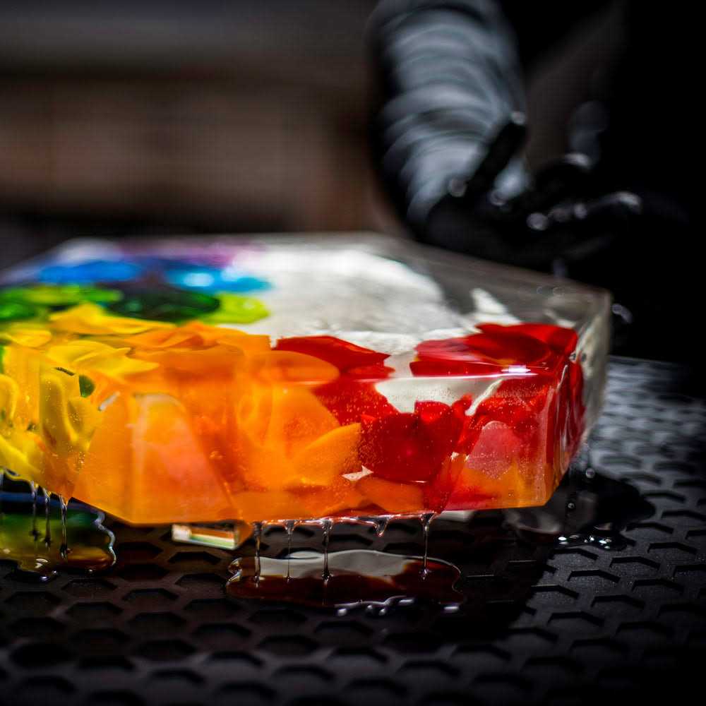 TotalBoat Table Top Epoxy Resin 4 Gallon Kit Crystal Clear Coating and Casting Resin for Bar Tops - Shop Hardware Tools Online Store
