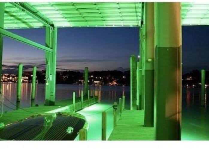 Deep Glow Green Underwater Light for Salt or Freshwater
