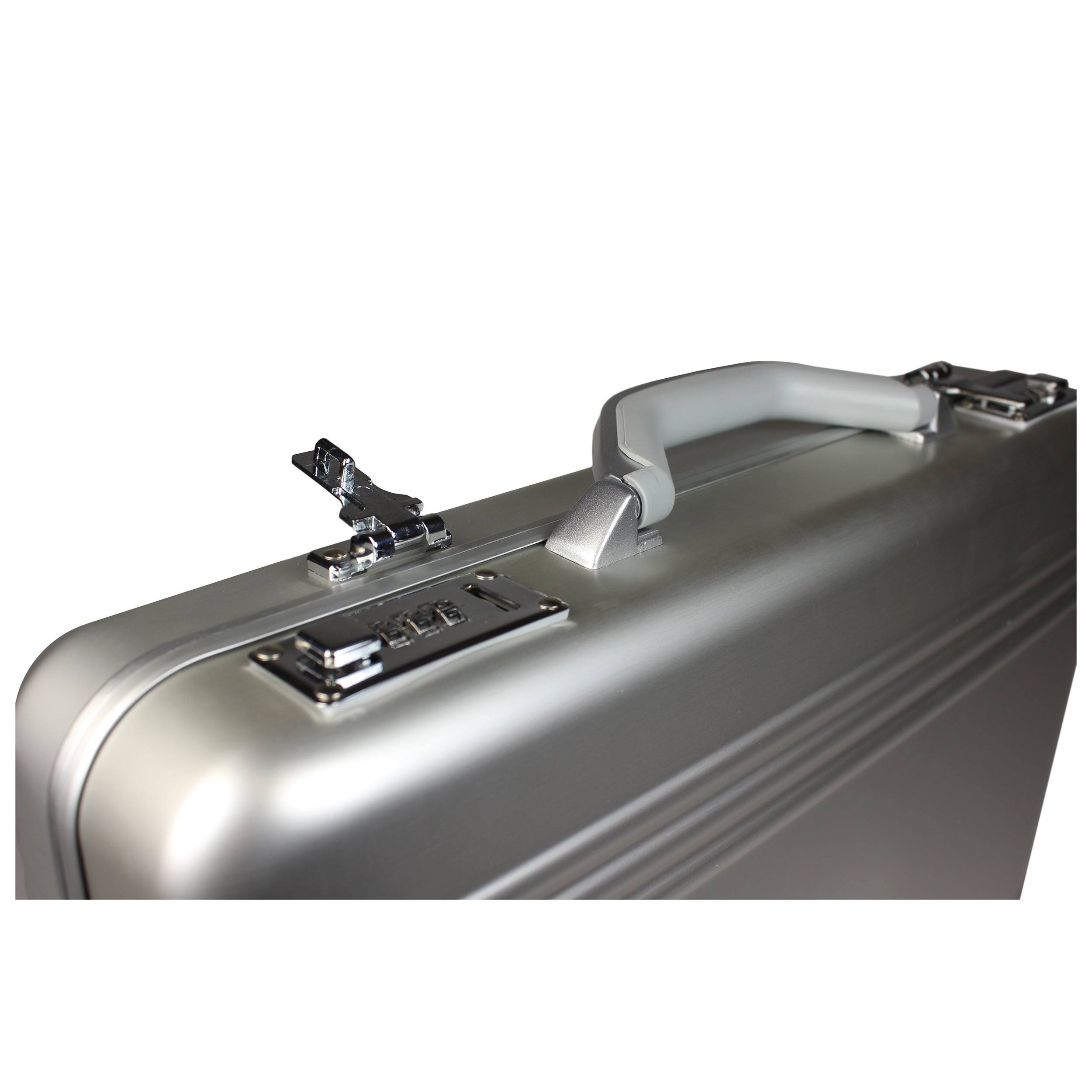 World Traveler European-Style Aluminum Silver Laptop Attache Case