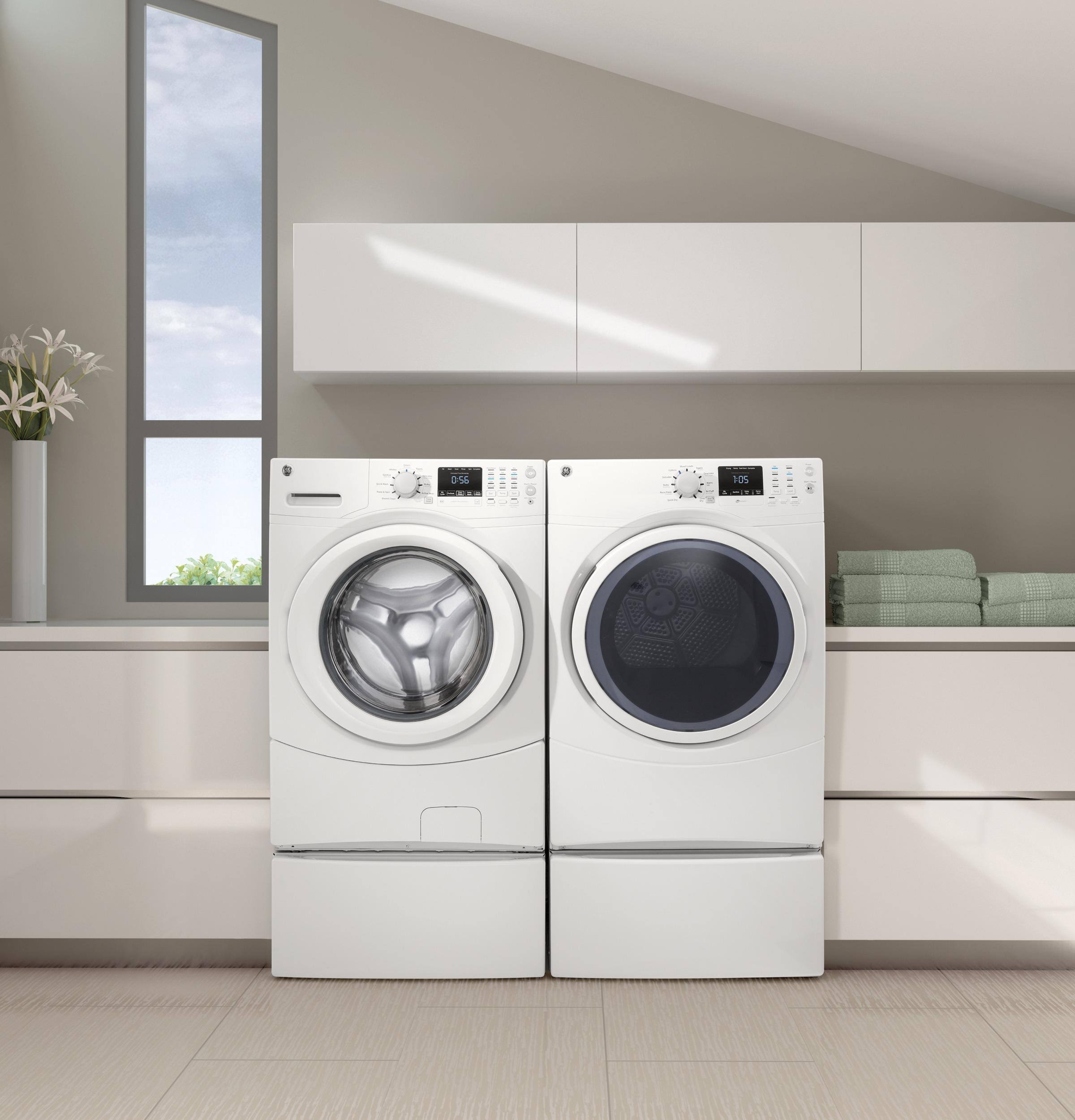 GE GFDN160EJWW 7.5 Cu. ft. White Electric Dryer