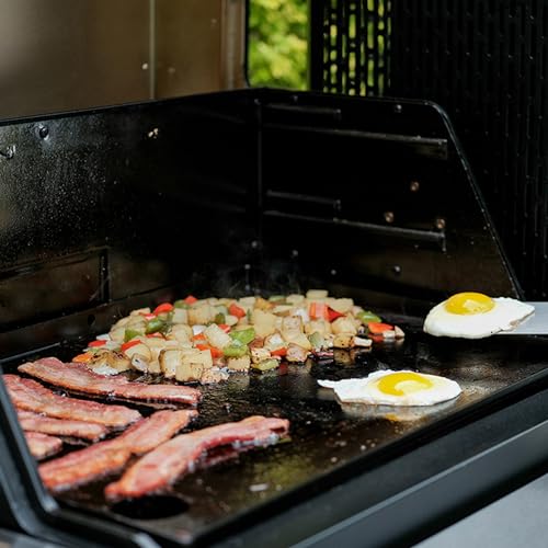 Gravity Series® 600 Digital WiFi Charcoal Grill and Smoker