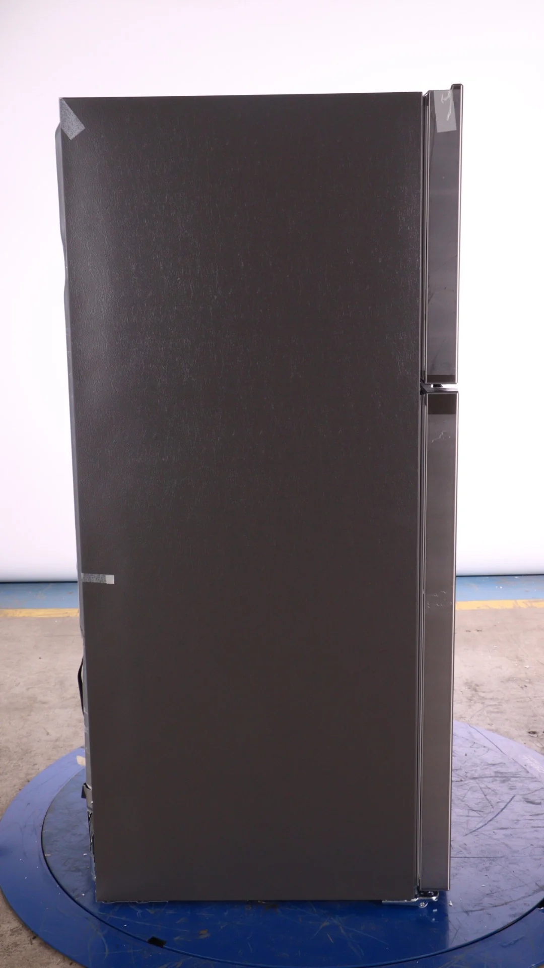 FRIGIDAIRE GALLERY 30 IN. 20.0 CU. FT. STAINLESS STEEL TOP FREEZER REFRIGERATOR - FGHT2055VF