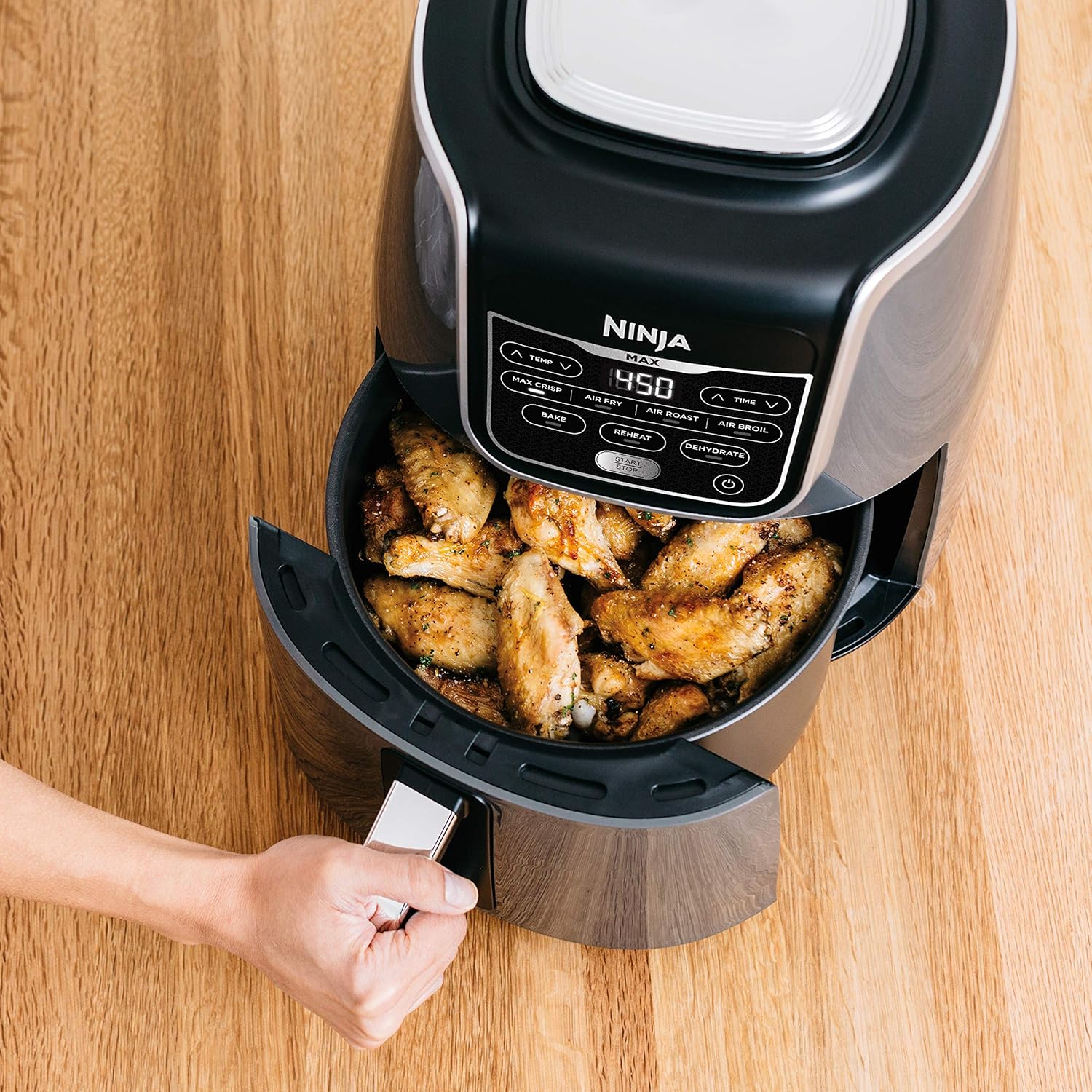 Ninja AF161 Max XL Air Fryer that Cooks, Crisps, Roasts, Bakes, Reheats and Dehydrates, with 5.5 Quart Capacity, and a High Gloss Finish, Grey