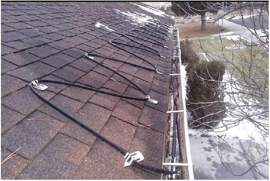 H&G lifestyles Roof Snow De-Icing Heating Cable Self-Regulating-Plug-in Ready Heat Cable 140 feet 8 Watts Per Foot