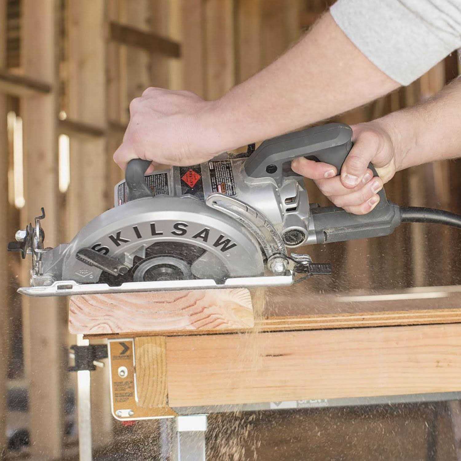 Skilsaw SPT77W-01 7-1/4-Inch Worm Drive Circular Saw - Shop Hardware Tools Online Store