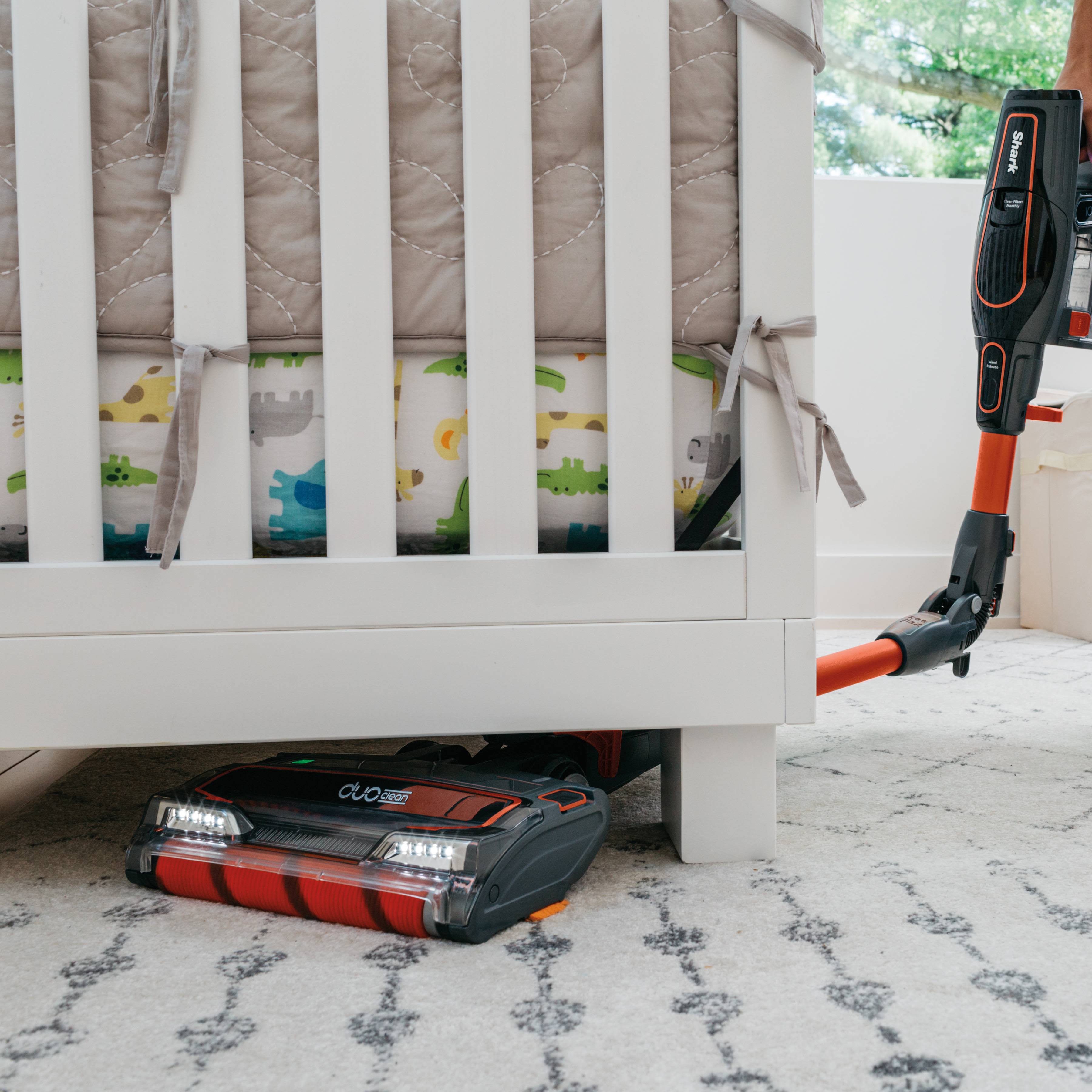 Shark Vacuum Cleaner IF200