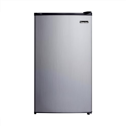 Magic Chef 3.5-Cu. Ft. Refrigerator with Full-Width Freezer Compartment in White