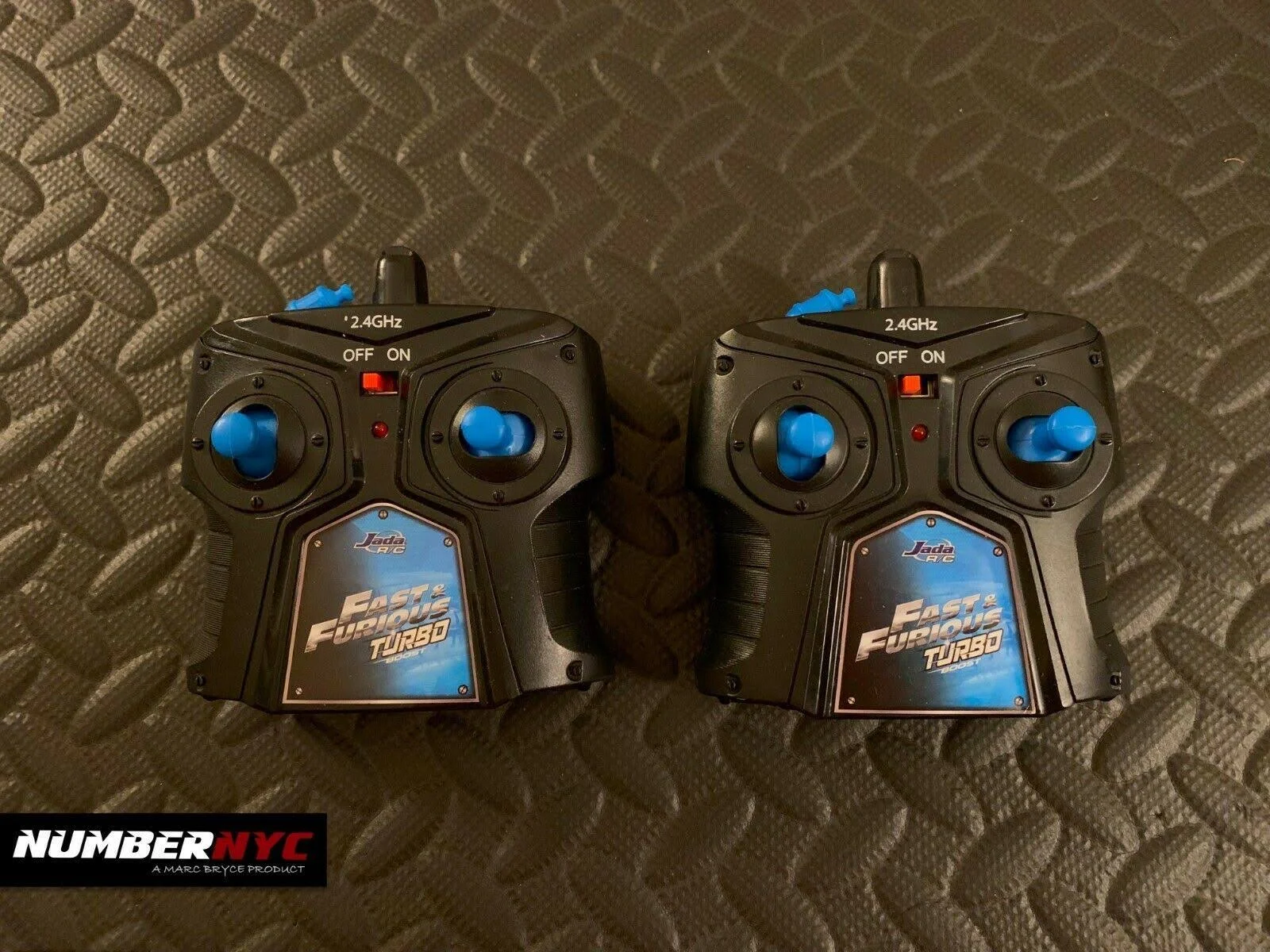 Fast and Furious 1:16 Scale Remote Control Car Twin Pack - Dom&s Charger R/T and