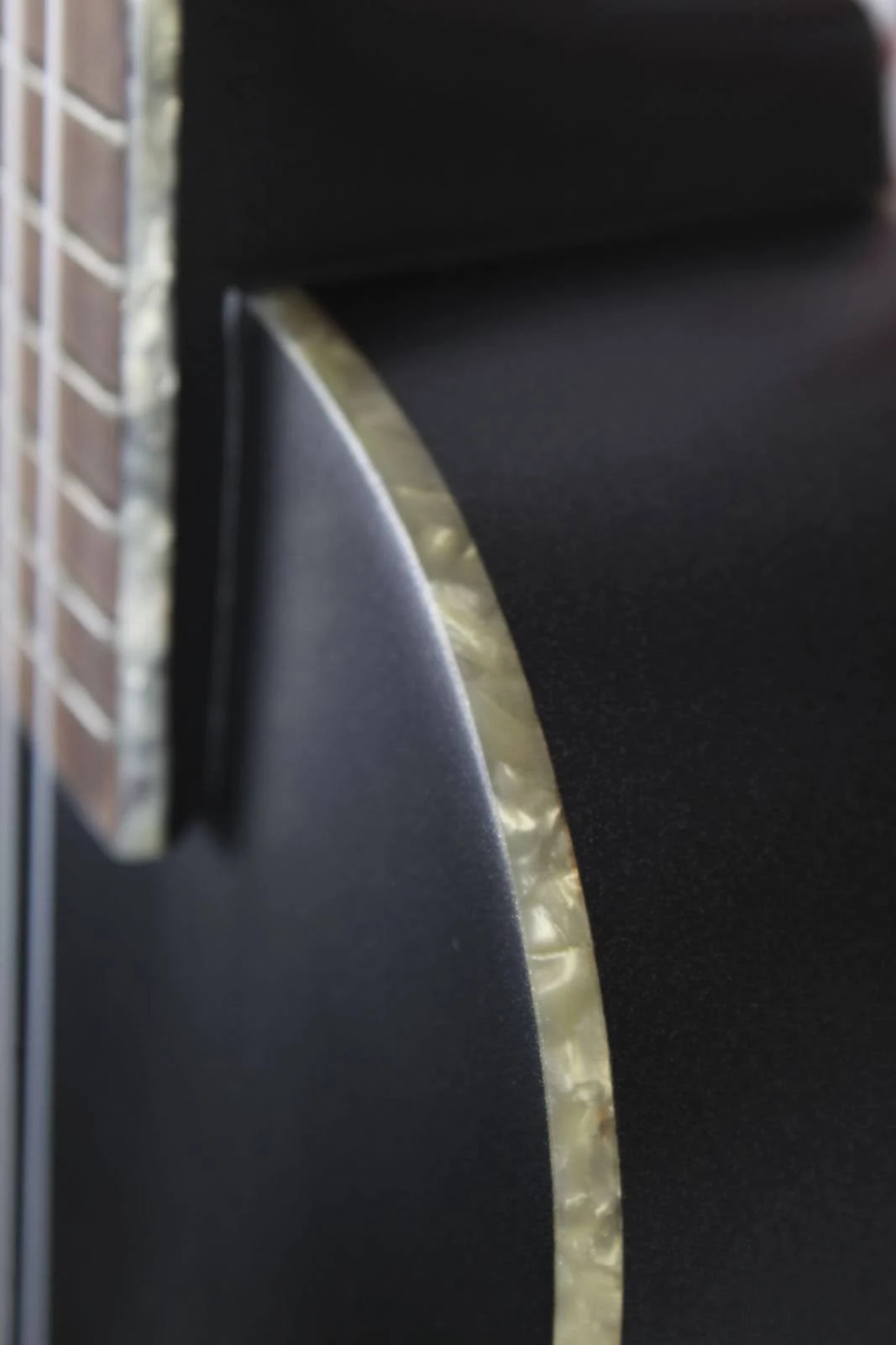 Kala KA-JTE MTB Archtop Tenor Ukulele Metallic Black