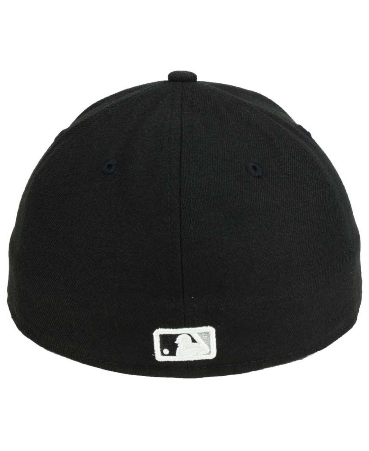 New Era Chicago White Sox Black Authentic Collection on Field Low Profile Game 59FIFTY Fitted Hat