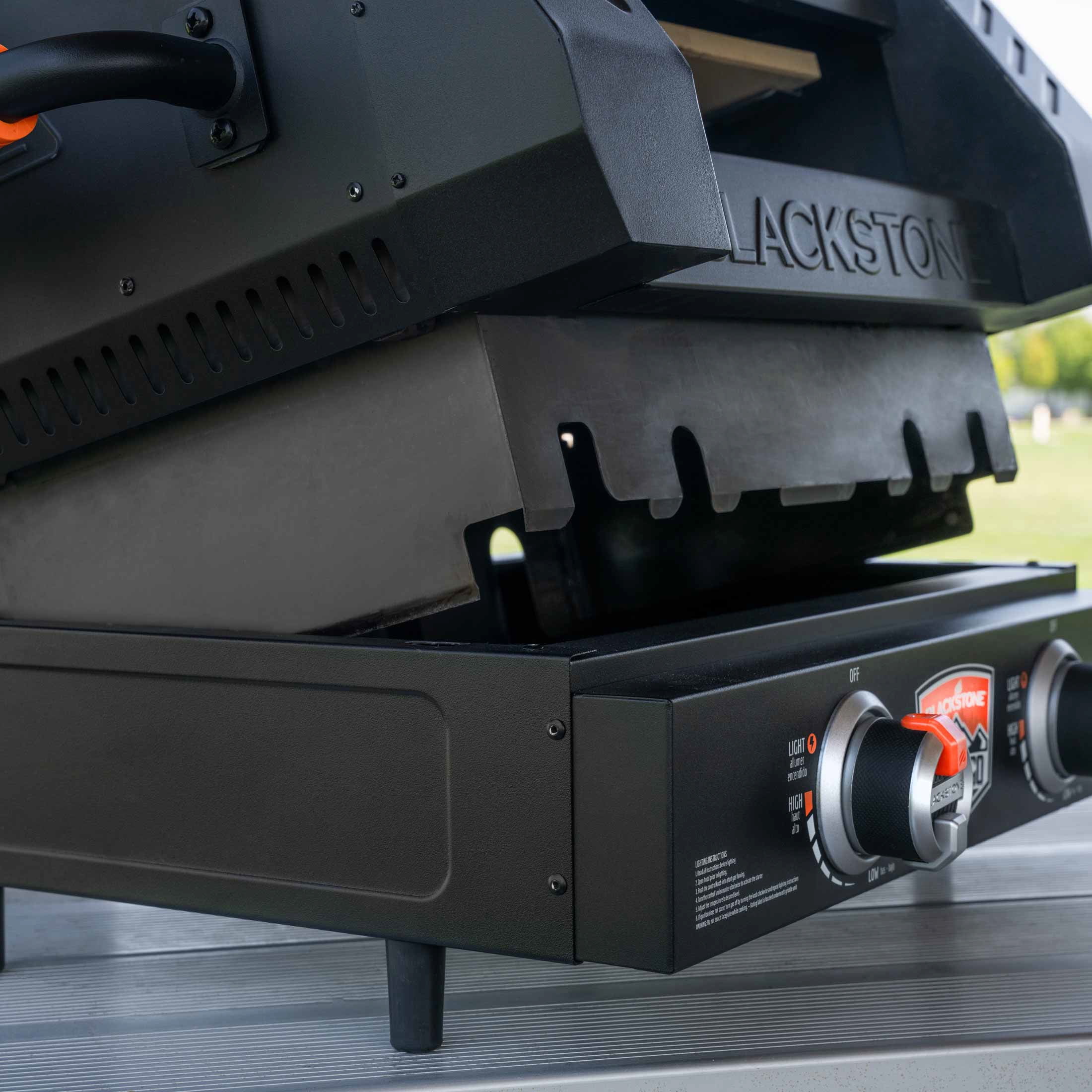 Blackstone 22 On-the-Go Pizza Oven Conversion Kit with 15 Cordierite Stone