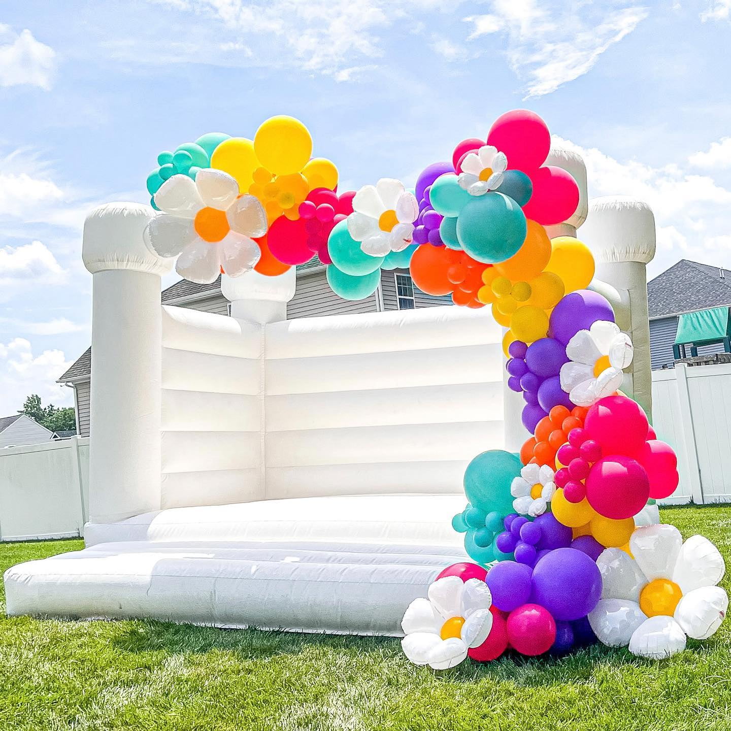 Connsann 13ft White Bounce House White Jumper Castle with Air Blower  for  Wedding Kids Birthday Party (13x13x10ft White) - Curated Treasures Market