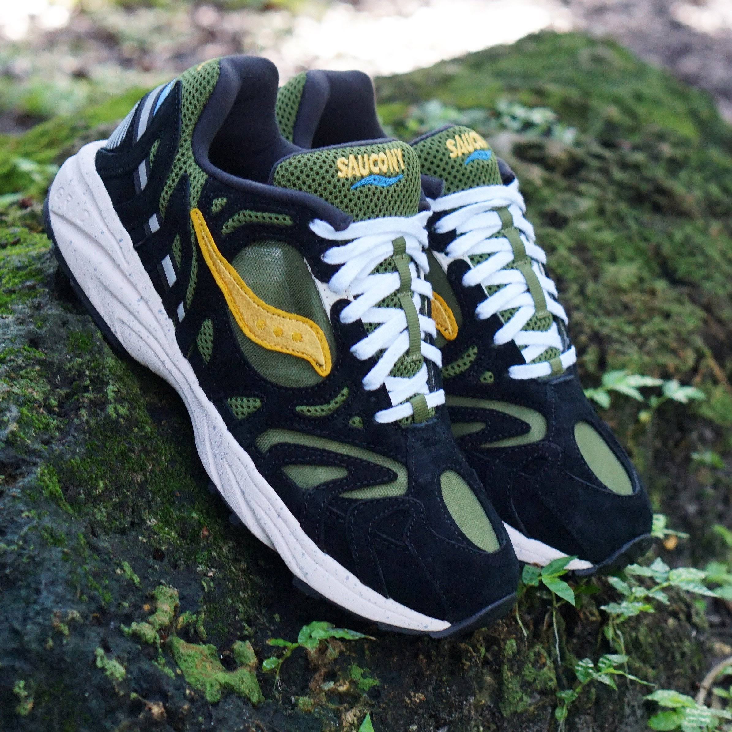 Saucony Grid Azura 2000 8.5 / Black/Yellow