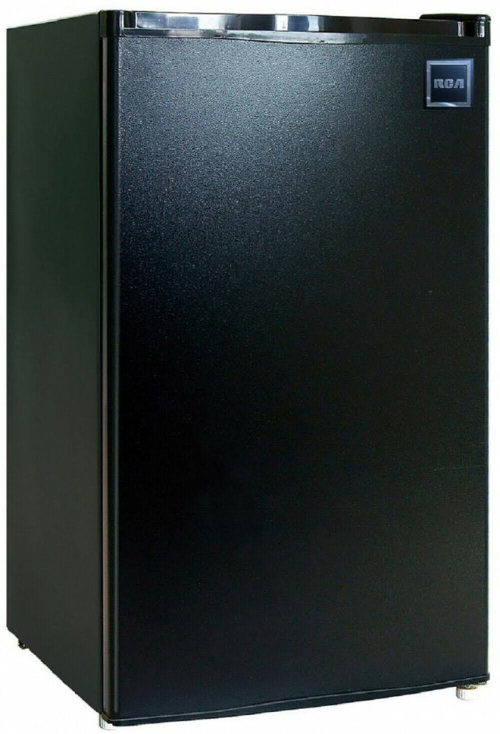 RCA 4.5 Cu ft Single Door Compact Refrigerator Rfr464, Black