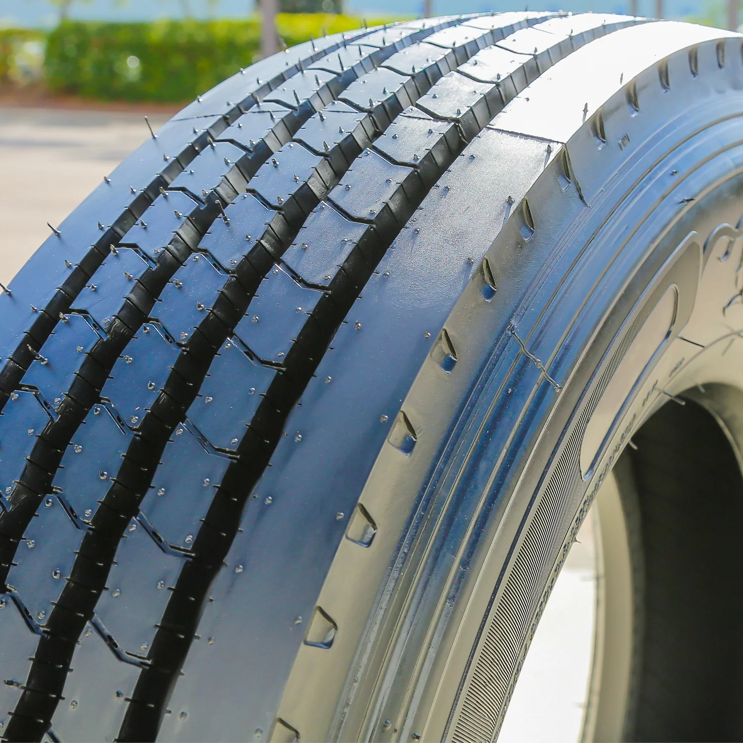 Green Max GTL202 245/70R17.5 Load J 18 Ply Trailer Commercial Tire