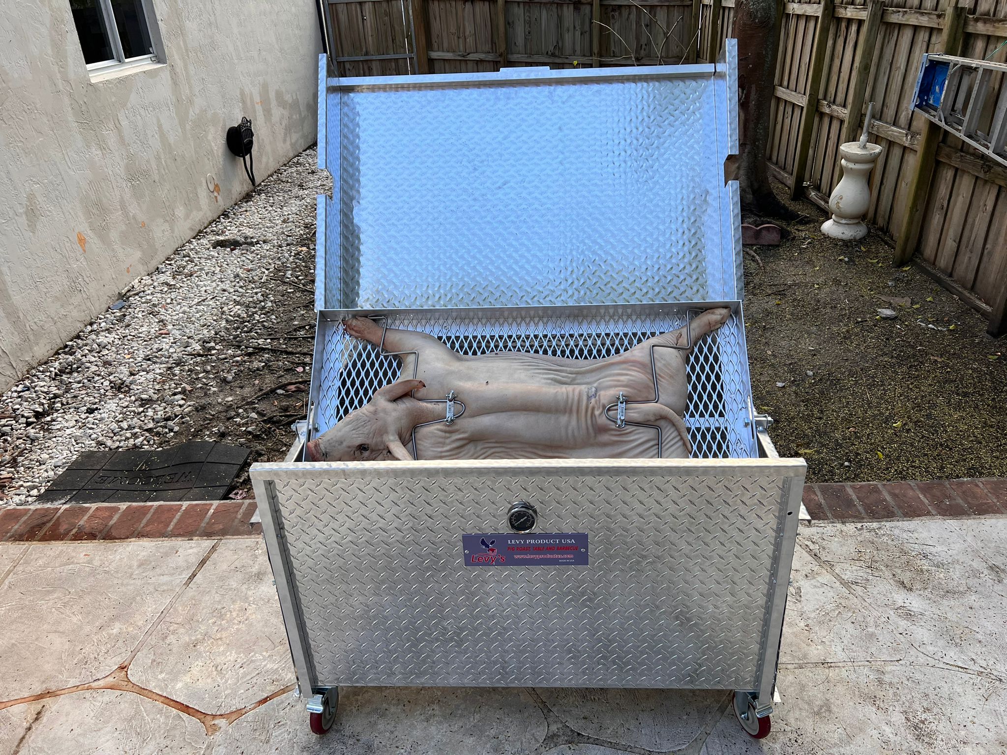 Cuban Pork rotisserie Box Diamond [New]