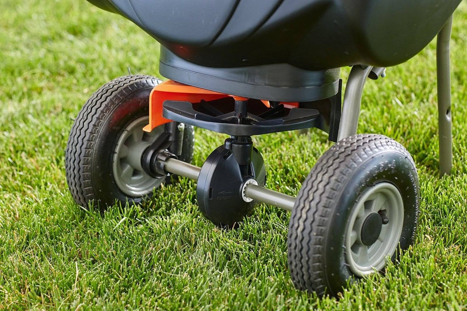 Scotts Edge Guard Pro Broadcast Spreader, 15000 sq. ft