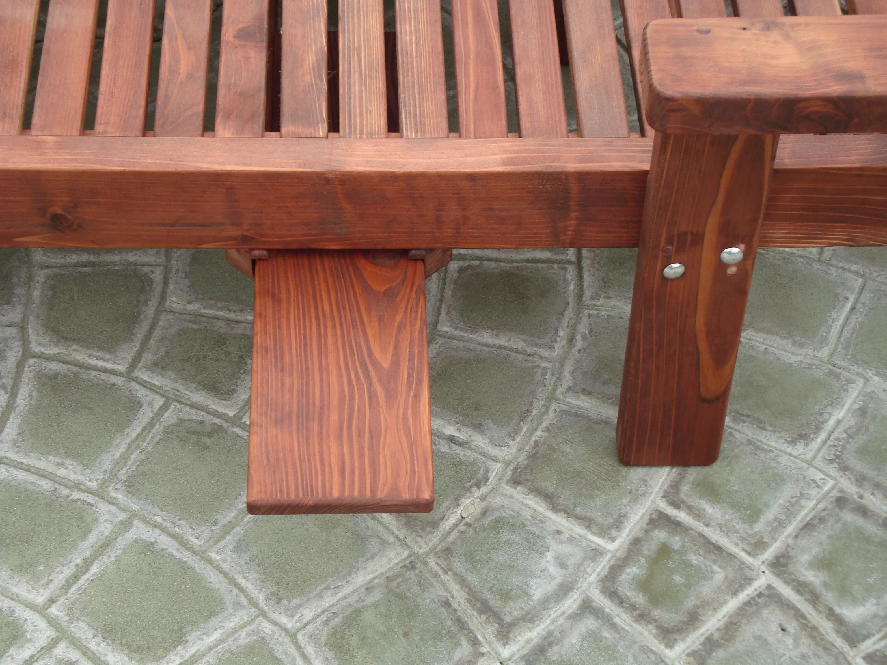 Best Redwood 24" Solid Wood Outdoor Chaise Lounge in Mission Brown