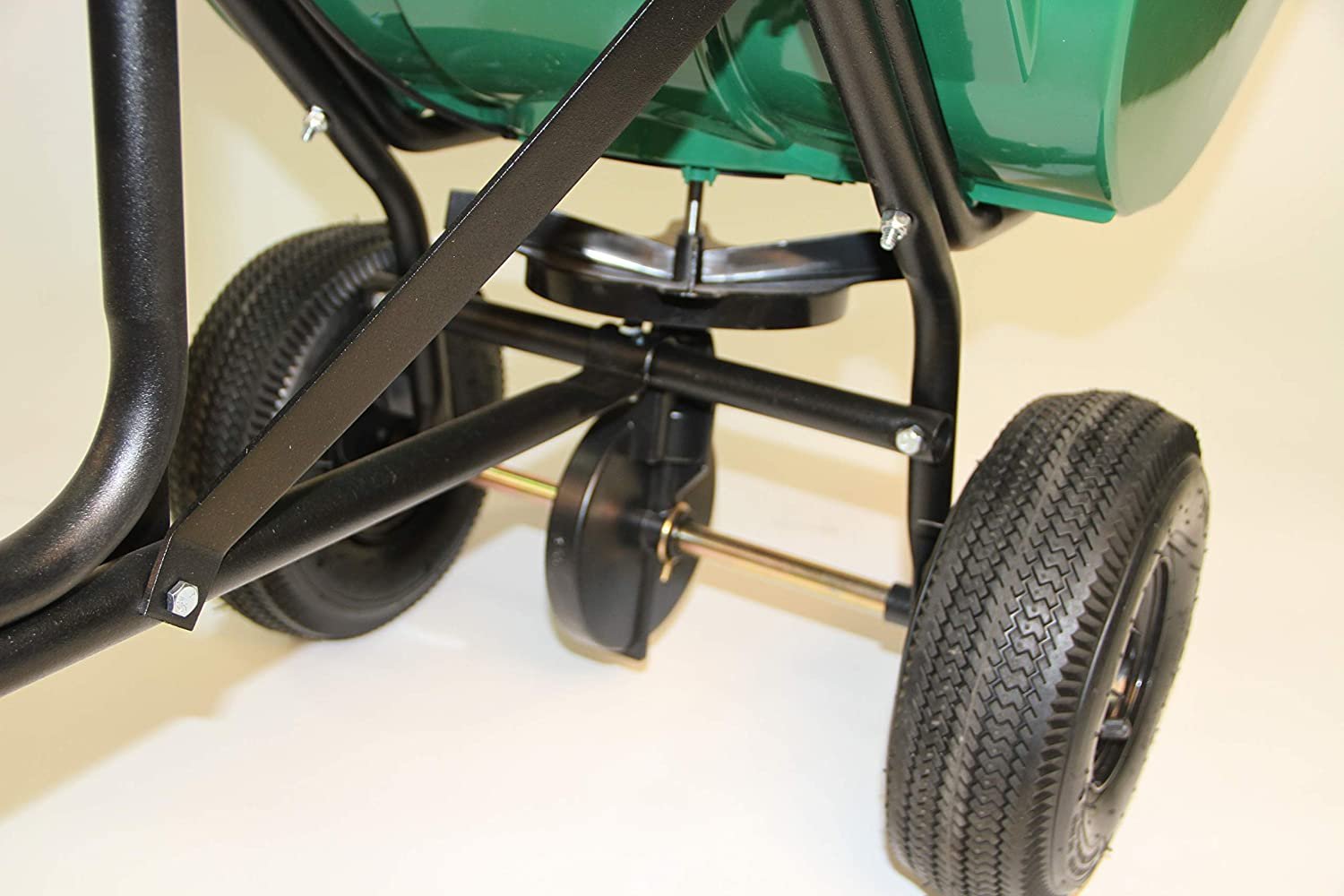 Precision Products 100-Pound Capacity Tow-Behind Semi-Commercial Broadcast Spreader TBS4500PRCGY
