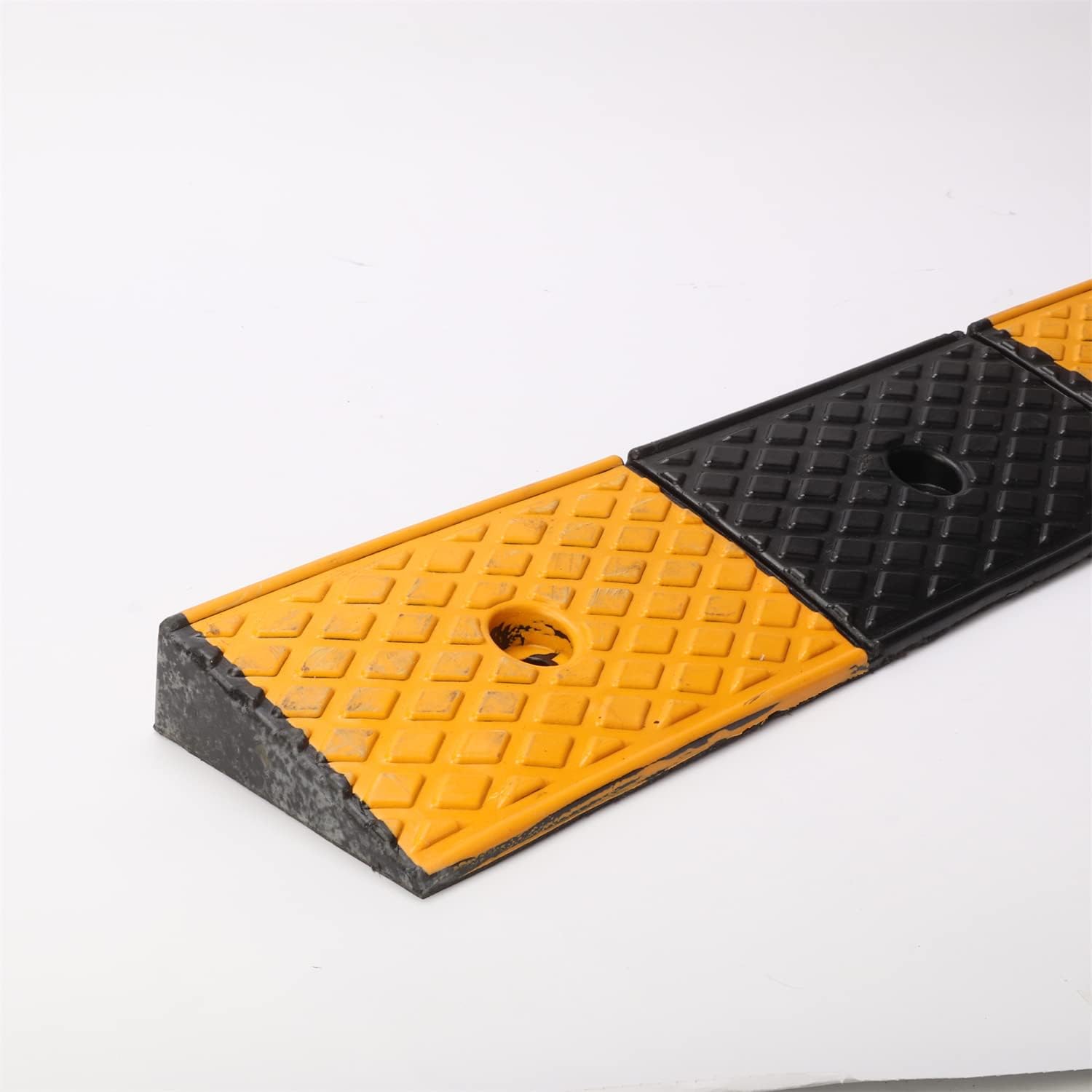 2 Rubber Curb Ramps Heavy Duty Driveway Curb Ramp 10 Ton Car Slope Ramp for Sidewalk Cars RV Trucks Shed Access Bike Pets Scooter Wheelchair 39.3*5.9*2inch
