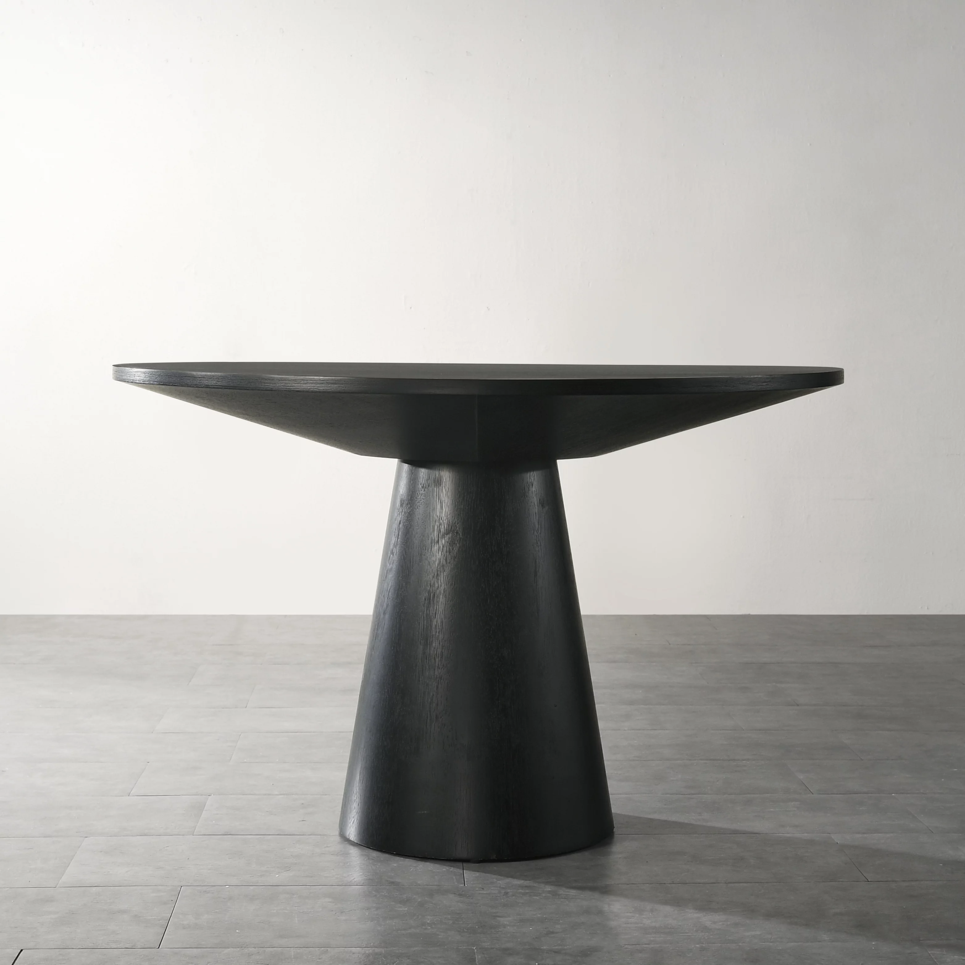 Roundhill Furniture Rocco Contemporary Pedestal Dining Table, Ebony