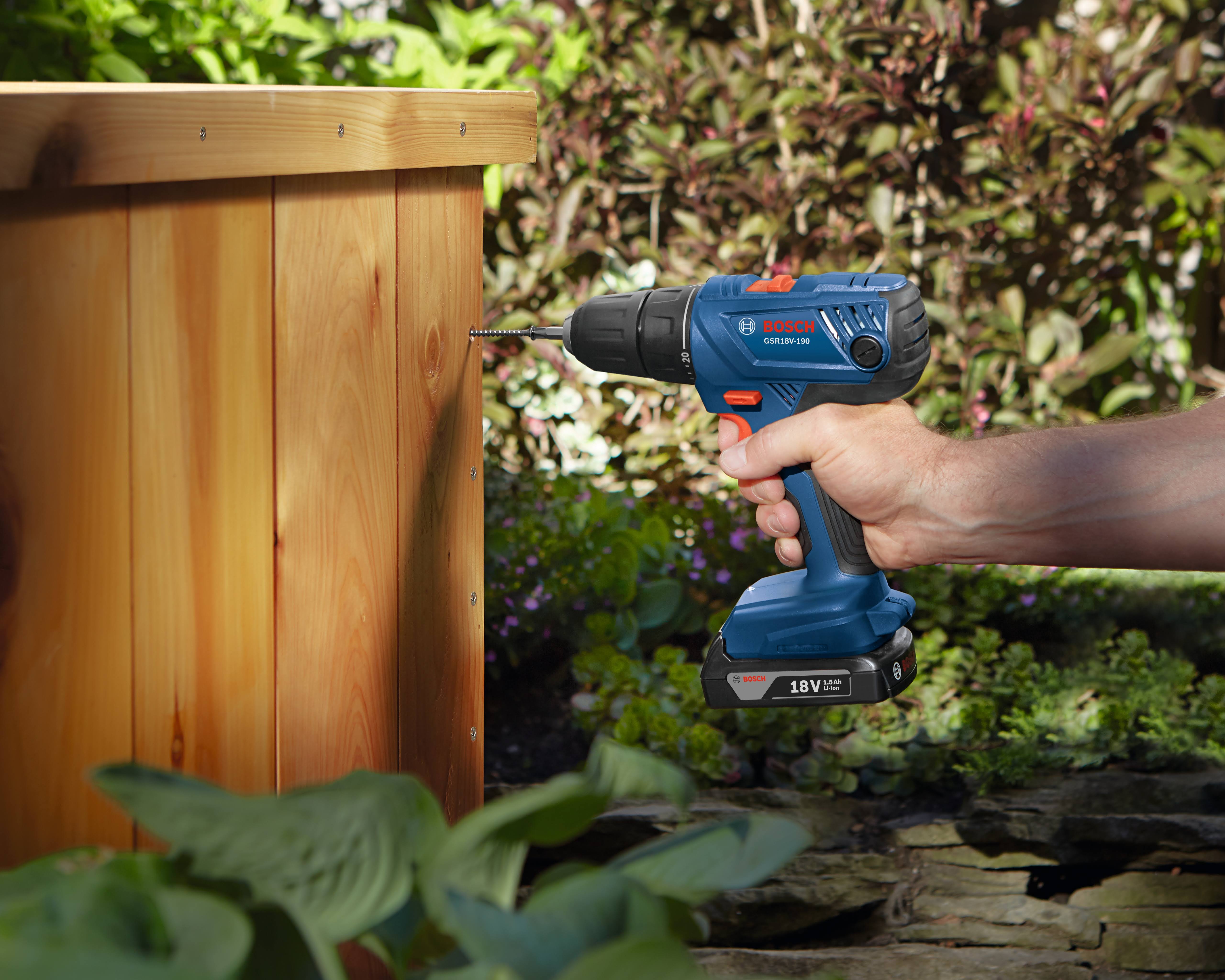 Bosch GSR18V-190B22 18-Volt 1/2x22 Cordless Drill/Driver Kit