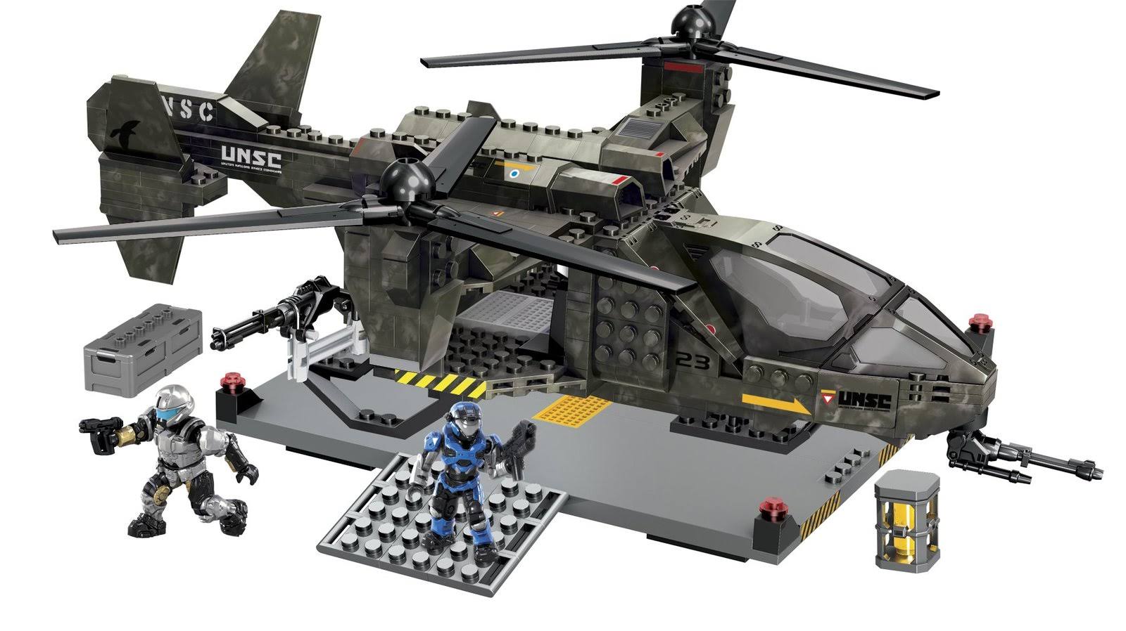 Mega Bloks Halo UNSC Falcon with Landing Pad