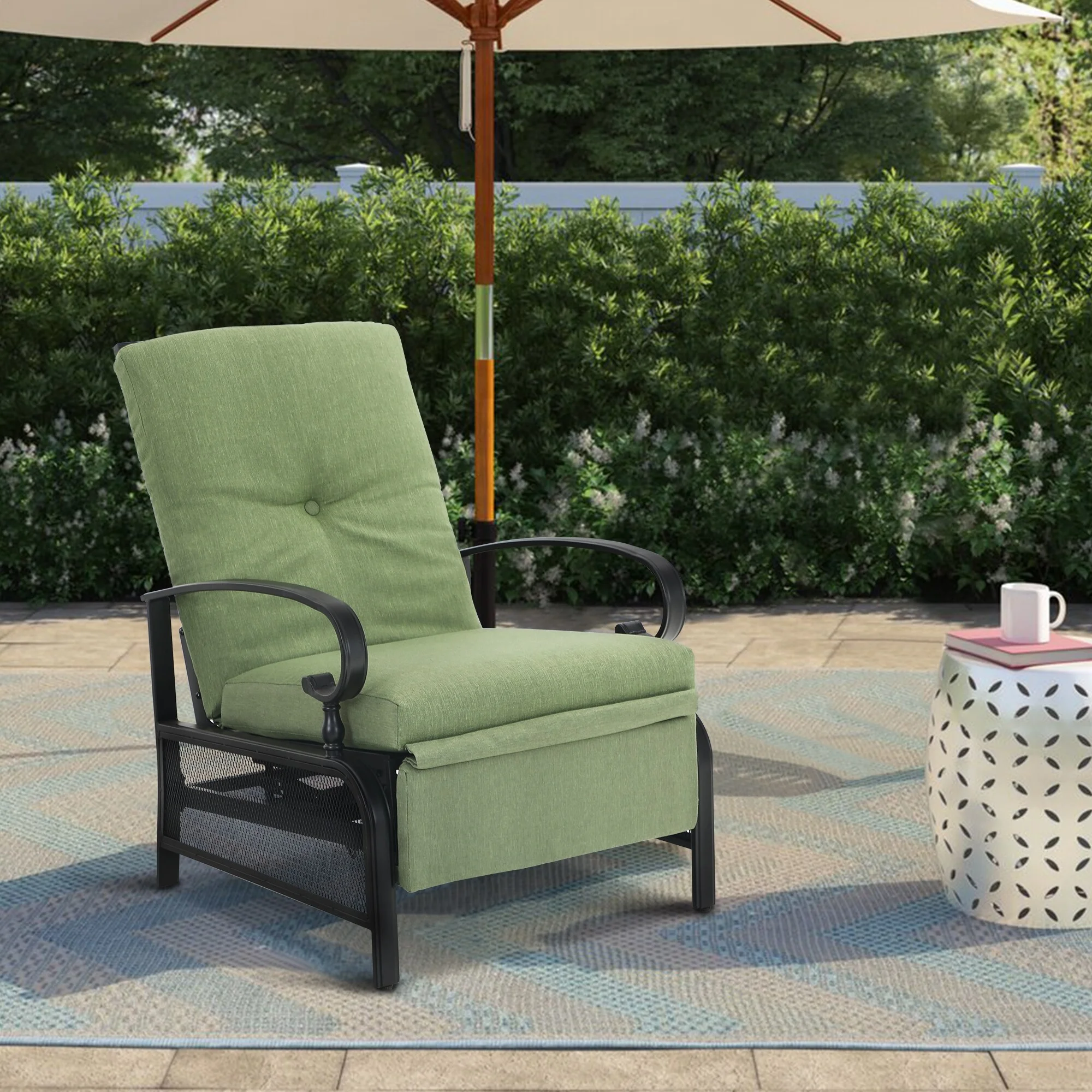 Outdoor Adjustable Cushioned Metal Patio Recliner Lounge Chair Green N/A - Curated Treasures Market