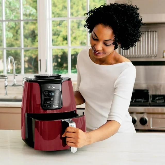 Ninja - AF100 Air Fryer Ceramic-Coated Nonstick Basket, Dehydrate & Reheats, for Quick, Easy Meals, 4 Quart Capacity, & High Gloss Finish