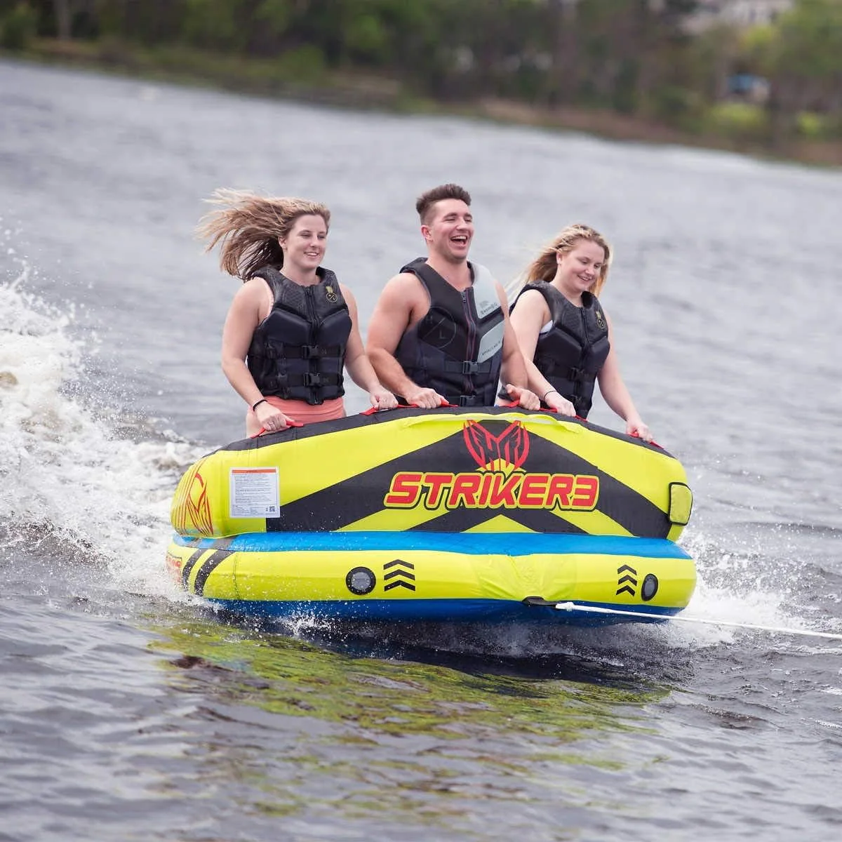 Sports Striker 3 Towable With Rope And 12V Pump