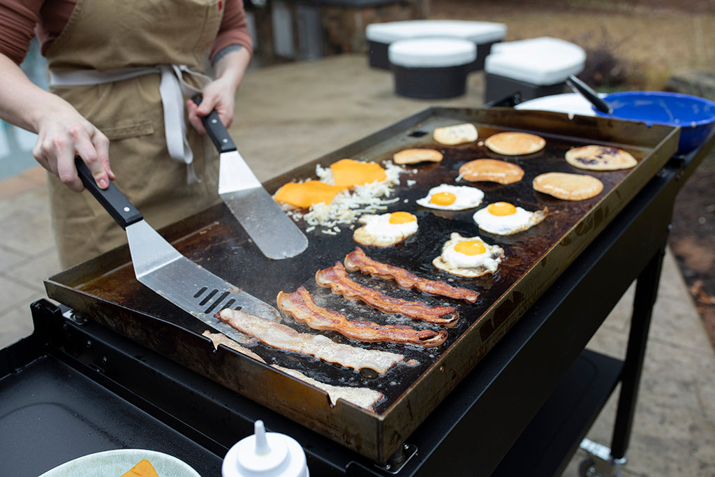 Razor 4-Burner Griddle with Folding Shelves