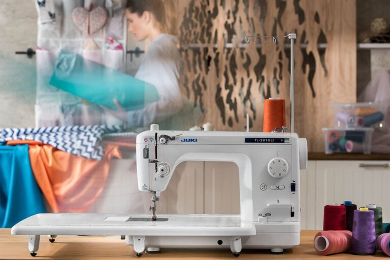 Juki TL-2010Q 1-Needle, Lockstitch, Portable Sewing Machine